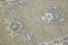 Türkischer Oushak-Läufer aus handgewebter Wolle in Grün und Blau mit Blumenmuster 2'9" x 14'9"