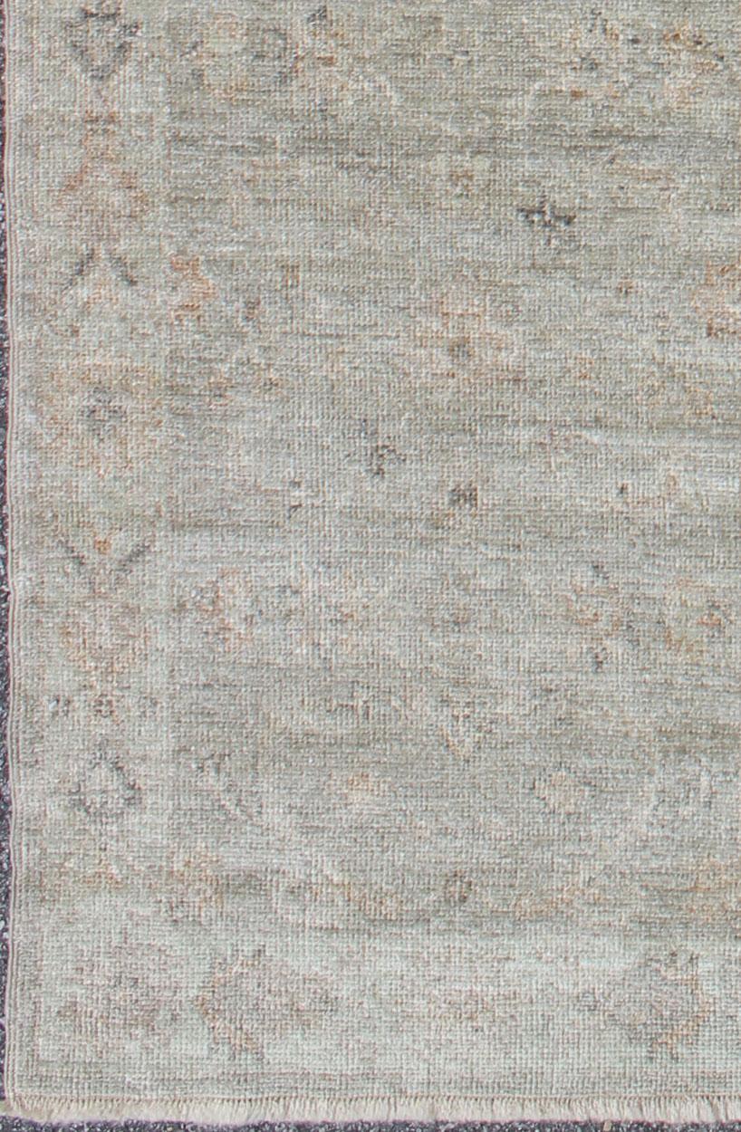 Annodato a mano Runner Oushak turco con lana d'angora di Keivan Woven Arts 2'7