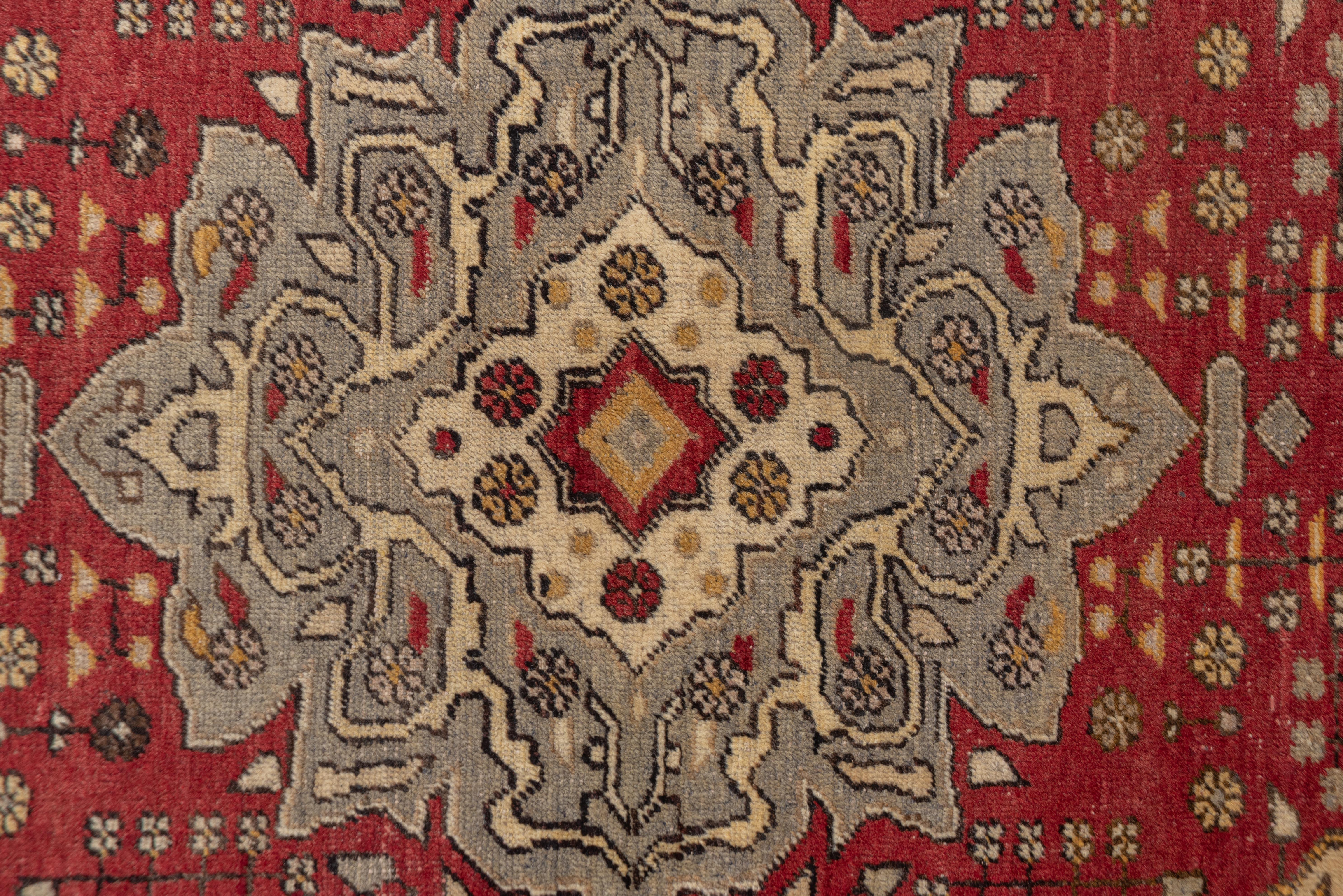Wool Turkish Oushak Traditional Design  For Sale