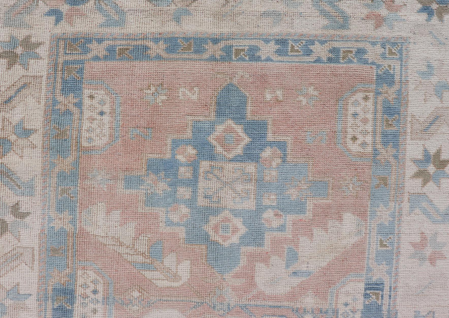 Turkish Oushak Vintage Carpet with Tri Medallion Design For Sale 5