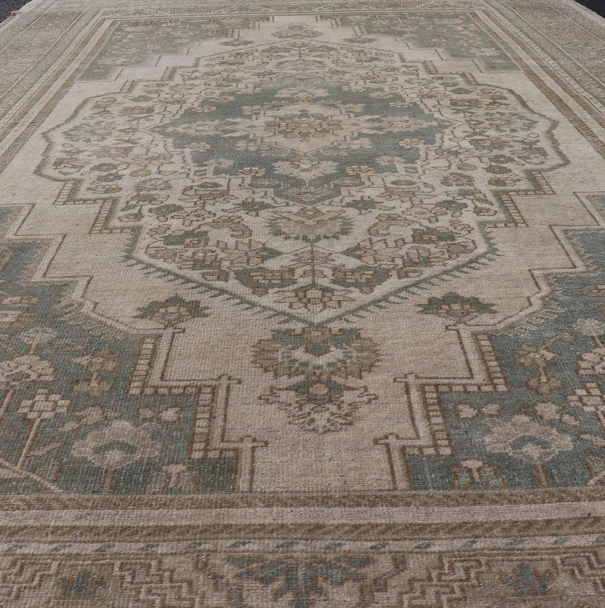 Turkish Oushak Vintage Medallion Rug in Light Blue-Green, Tan, Taupe, and Cream For Sale 6