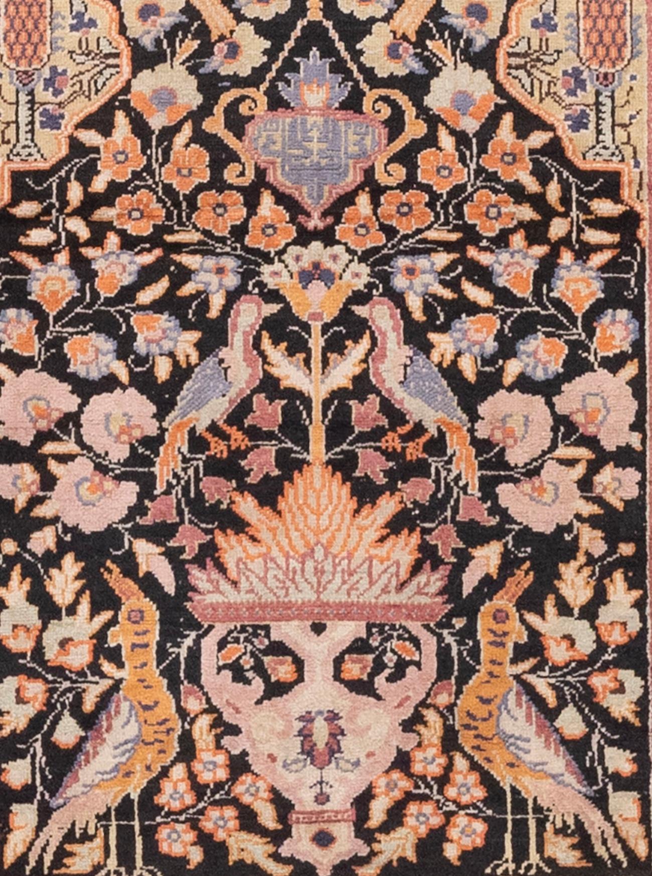 This exquisite Turkish prayer rug, adorned with enchanting bird motifs, is a true masterpiece of traditional craftsmanship and artistic expression. Handwoven with meticulous attention to detail, it showcases the skilled artistry and cultural
