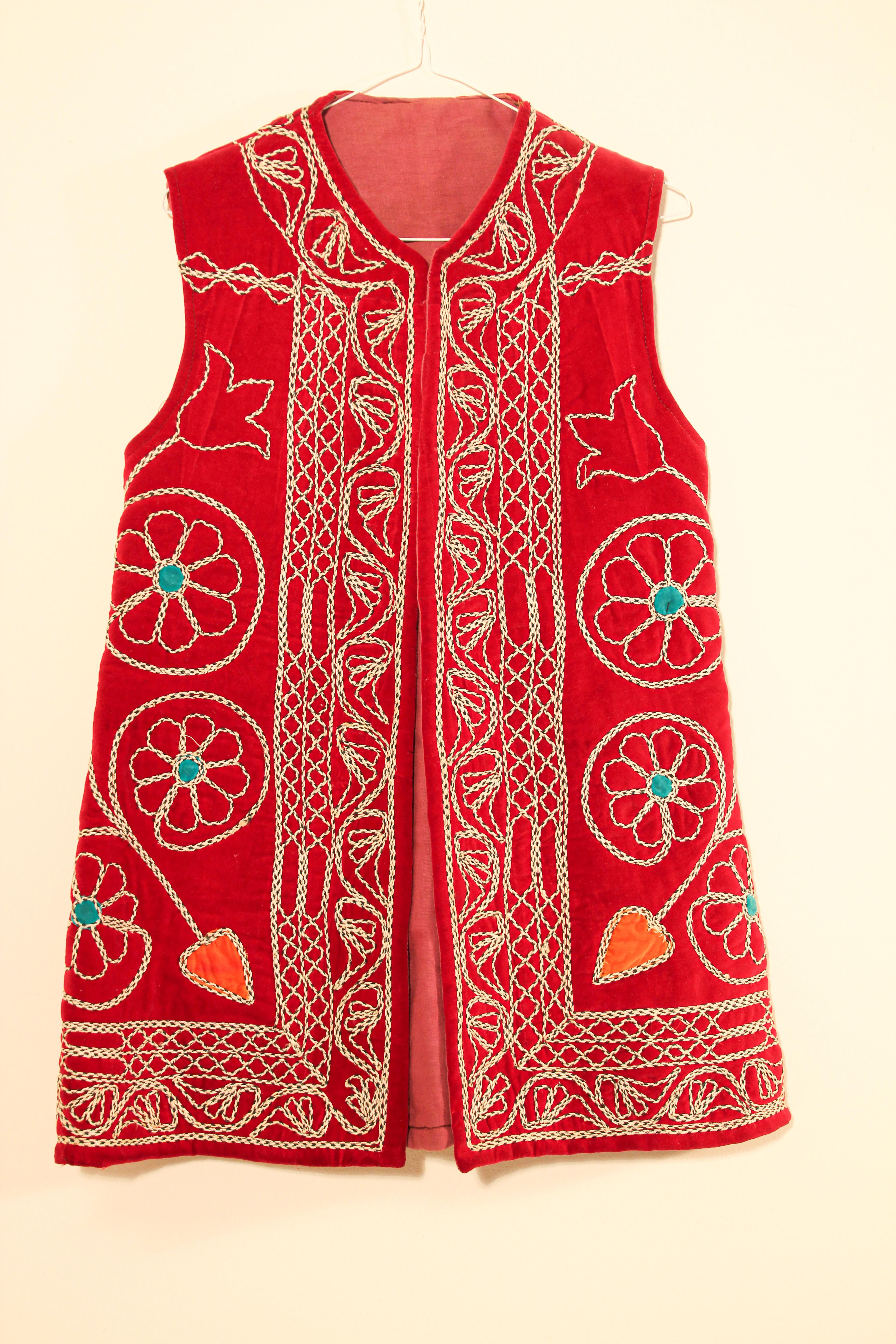 Turkish Red Ceremonial Folk Traditional Vest In Good Condition For Sale In North Hollywood, CA
