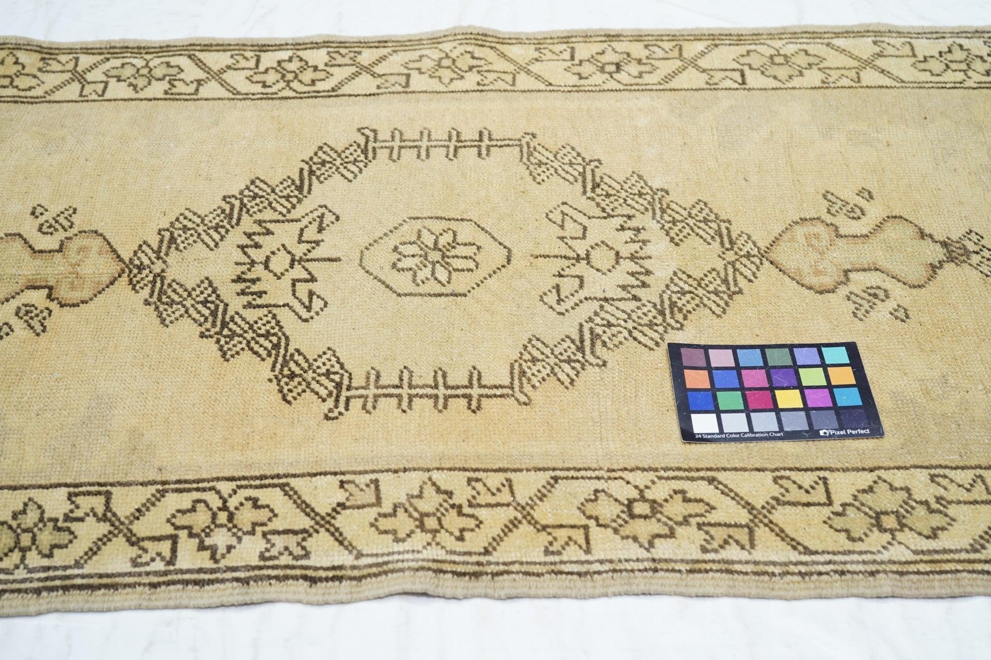 Turkish Rug 2'4'' x 4'9'' For Sale 1