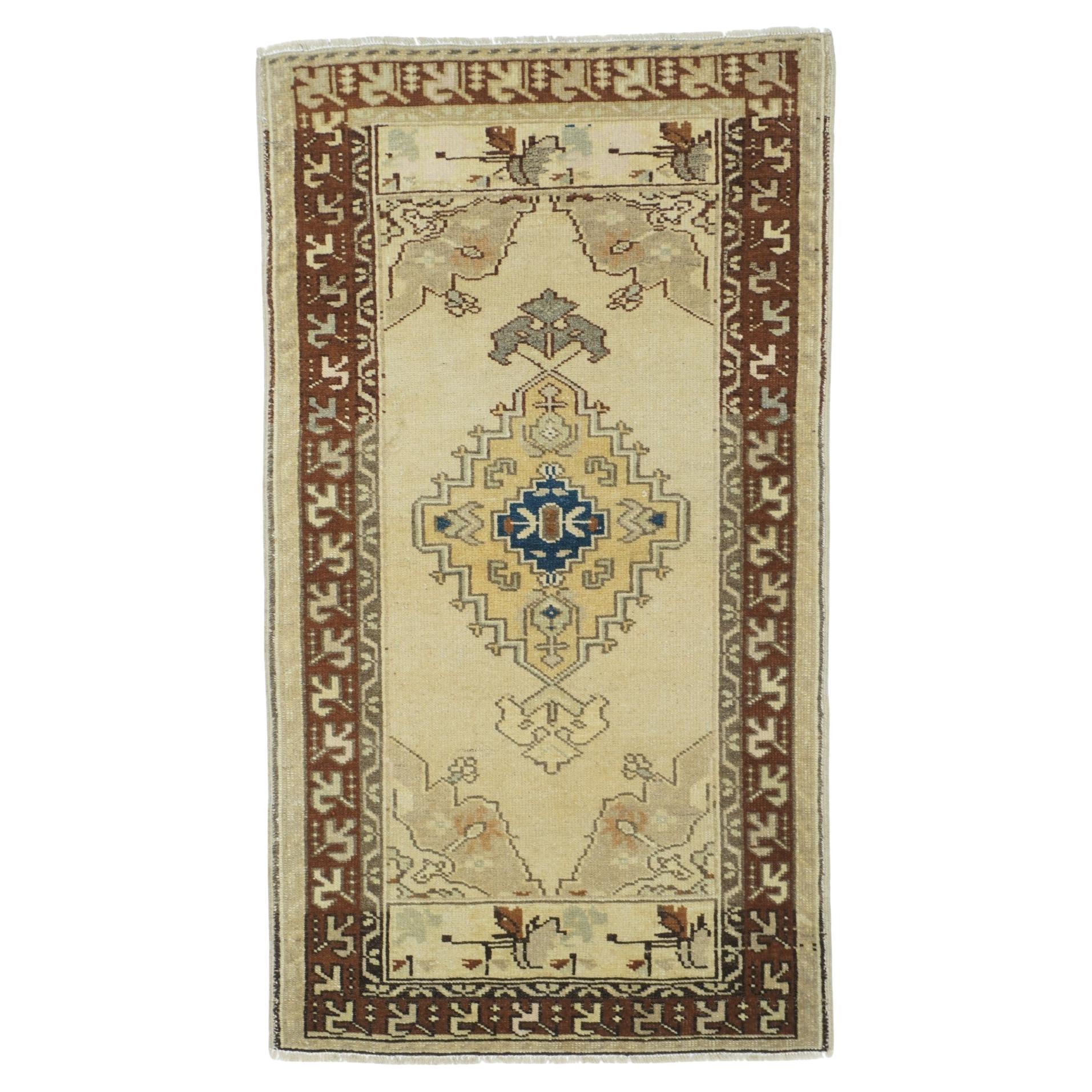 Alfombra turca 2'5'' x 4'5''
