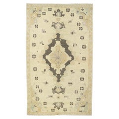 Tapis turc 3'11'' x 6'8''