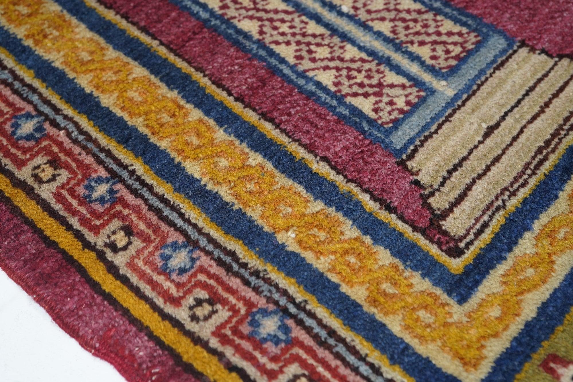 Türkischer Teppich 3'2'' x 5'11'' (21. Jahrhundert und zeitgenössisch) im Angebot