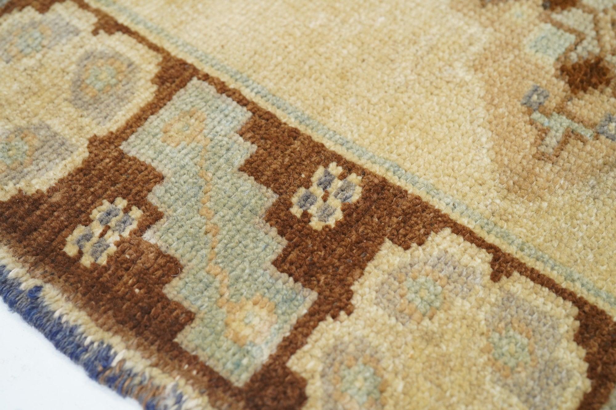 Tapis turc 3'4'' x 5'8'' Excellent état - En vente à New York, NY