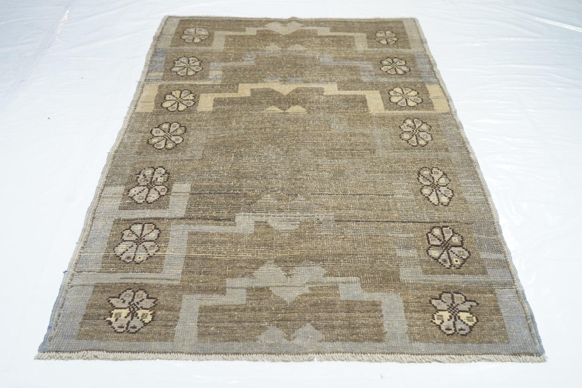 Turkish Rug 3'8'' x 7'0