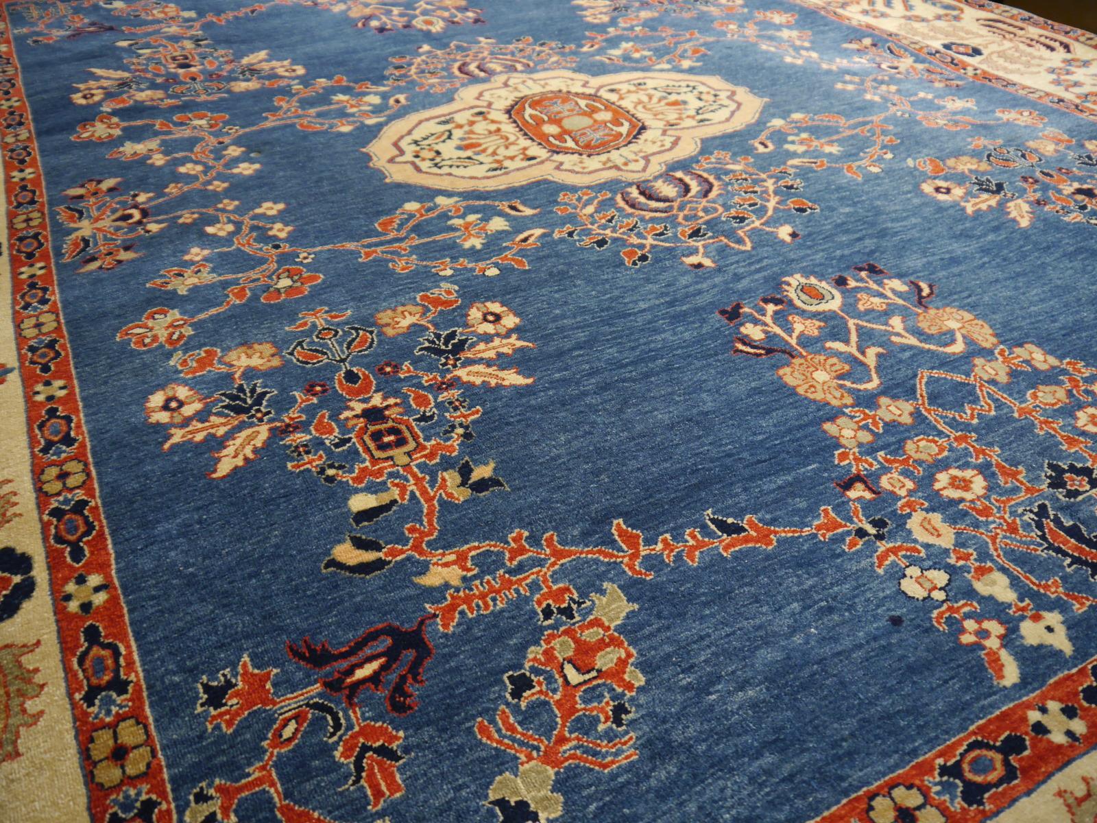 Wool Turkish Rug Azeri hand-knotted Oushak wool in blue and beige excellent quality For Sale