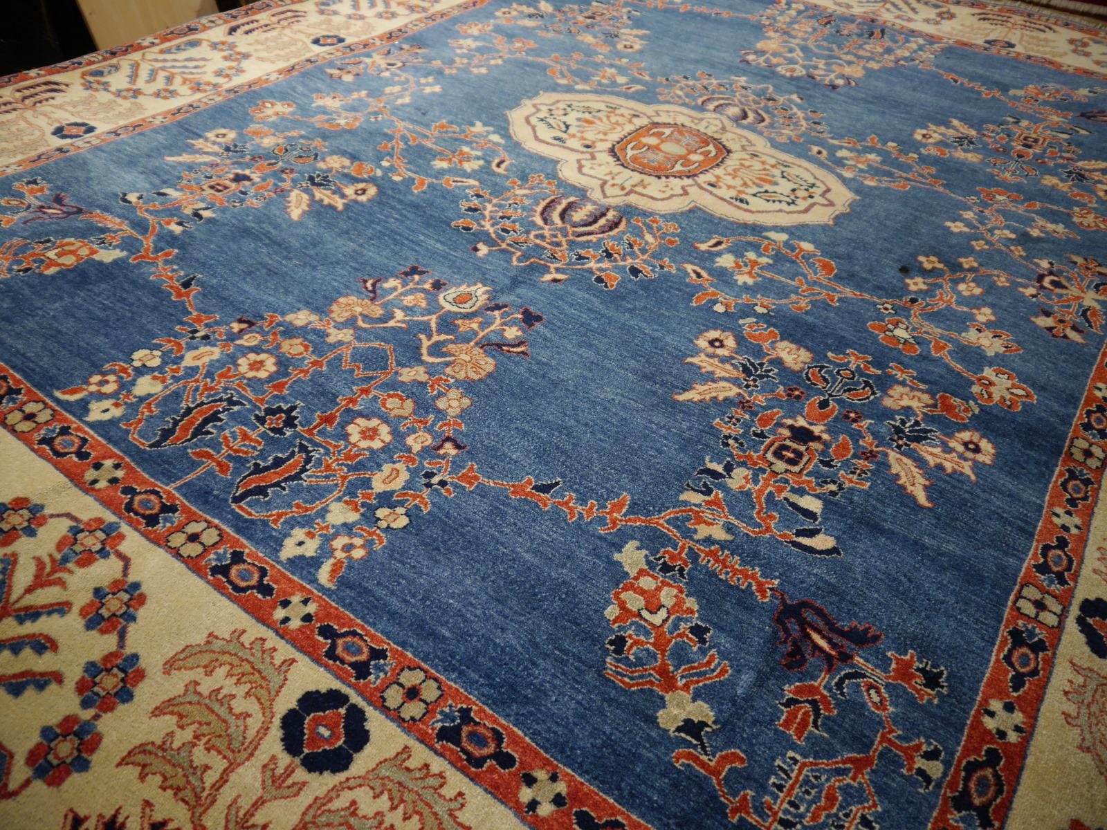 Turkish Rug Azeri hand-knotted Oushak wool in blue and beige excellent quality For Sale 1