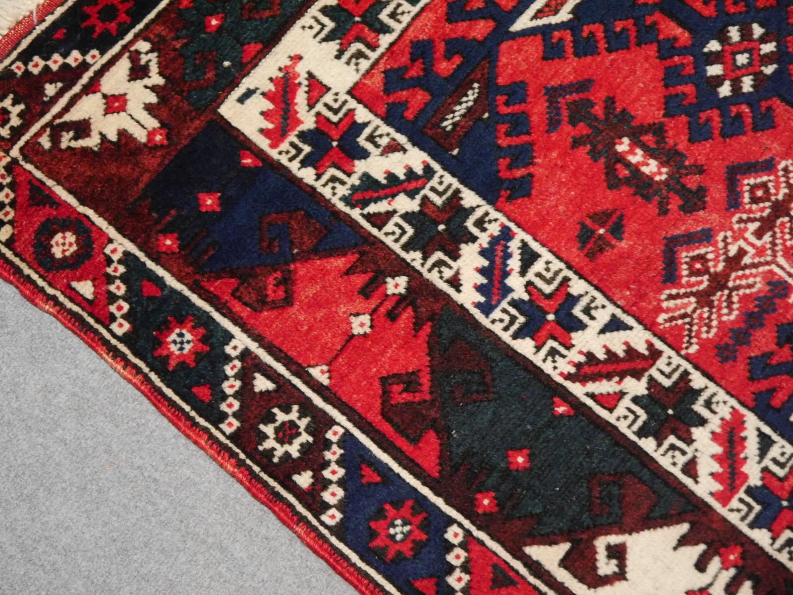 red turkish rug