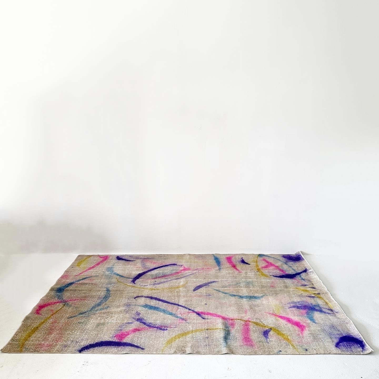 Alfombra turca con rayas de dolor expresionistas abstractas Pintado a mano en venta