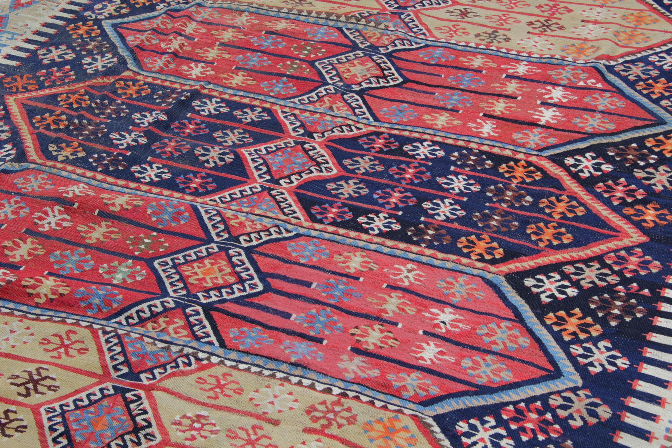 Turkish Rugs, Antique Rugs Kilims from Konya, Handmade Carpet Kilim Rug In Excellent Condition For Sale In Hampshire, GB