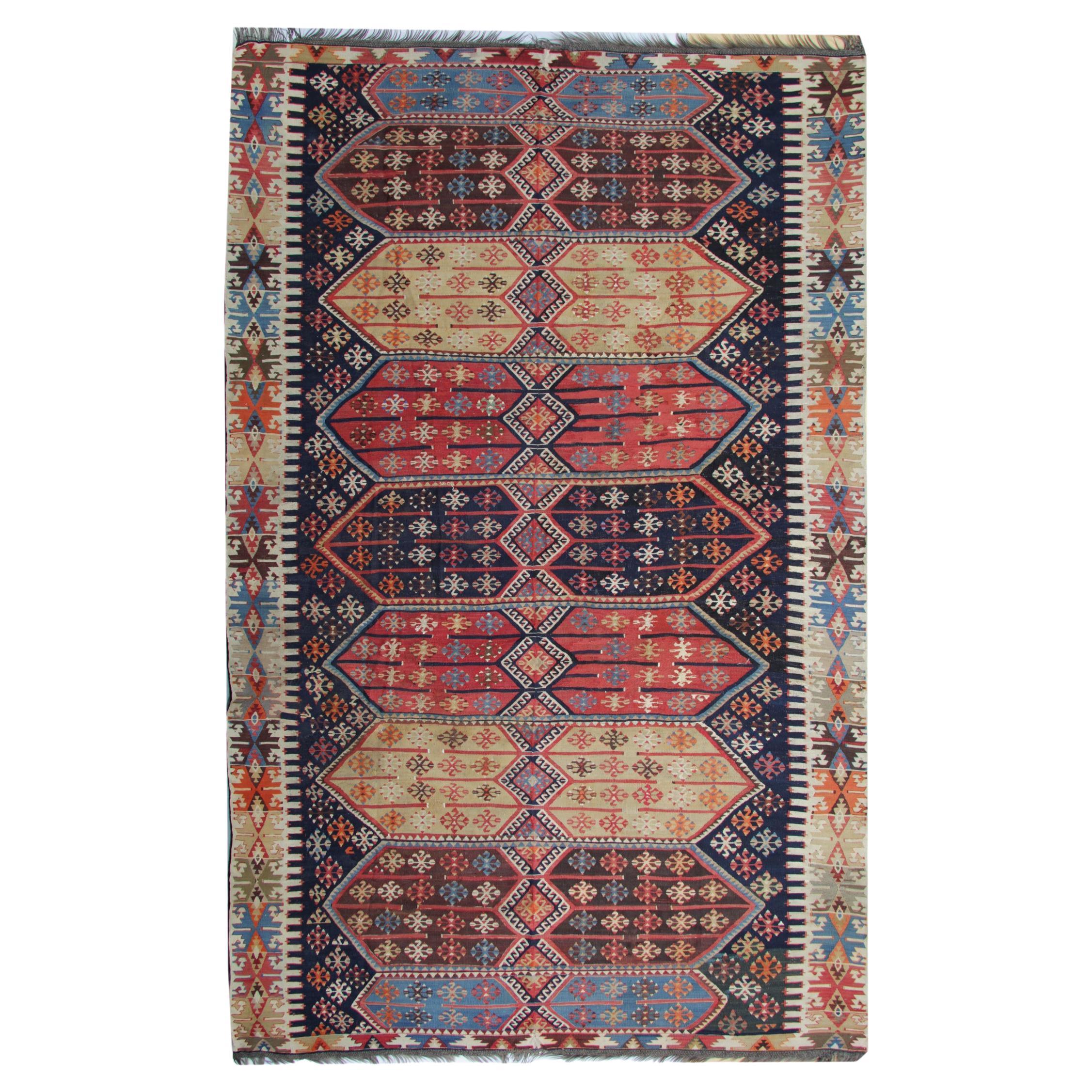 Türkische Teppiche, antike Teppiche Kilims aus Konya, handgefertigter Kelim-Teppich