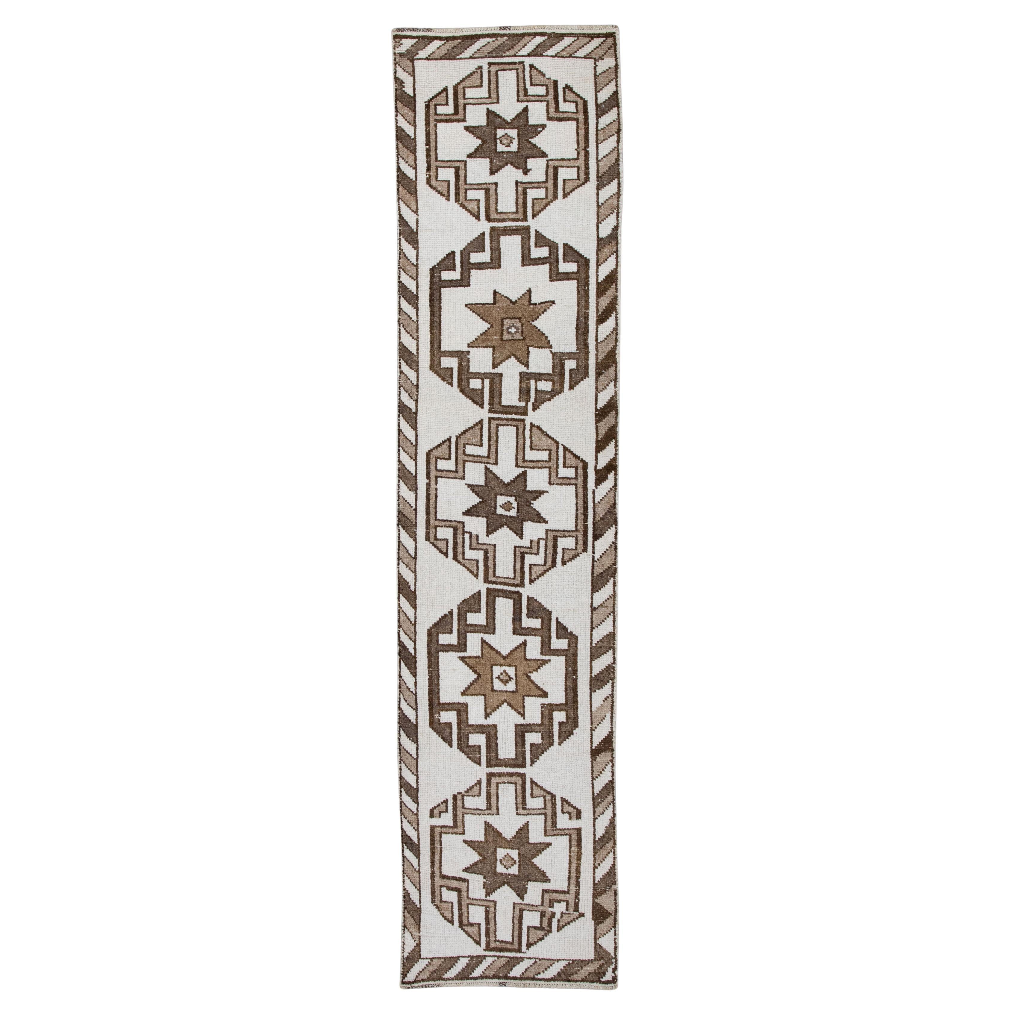 Turkish Runner Rug White & Brown Geometric Vintage 2'11" x 12'4" For Sale
