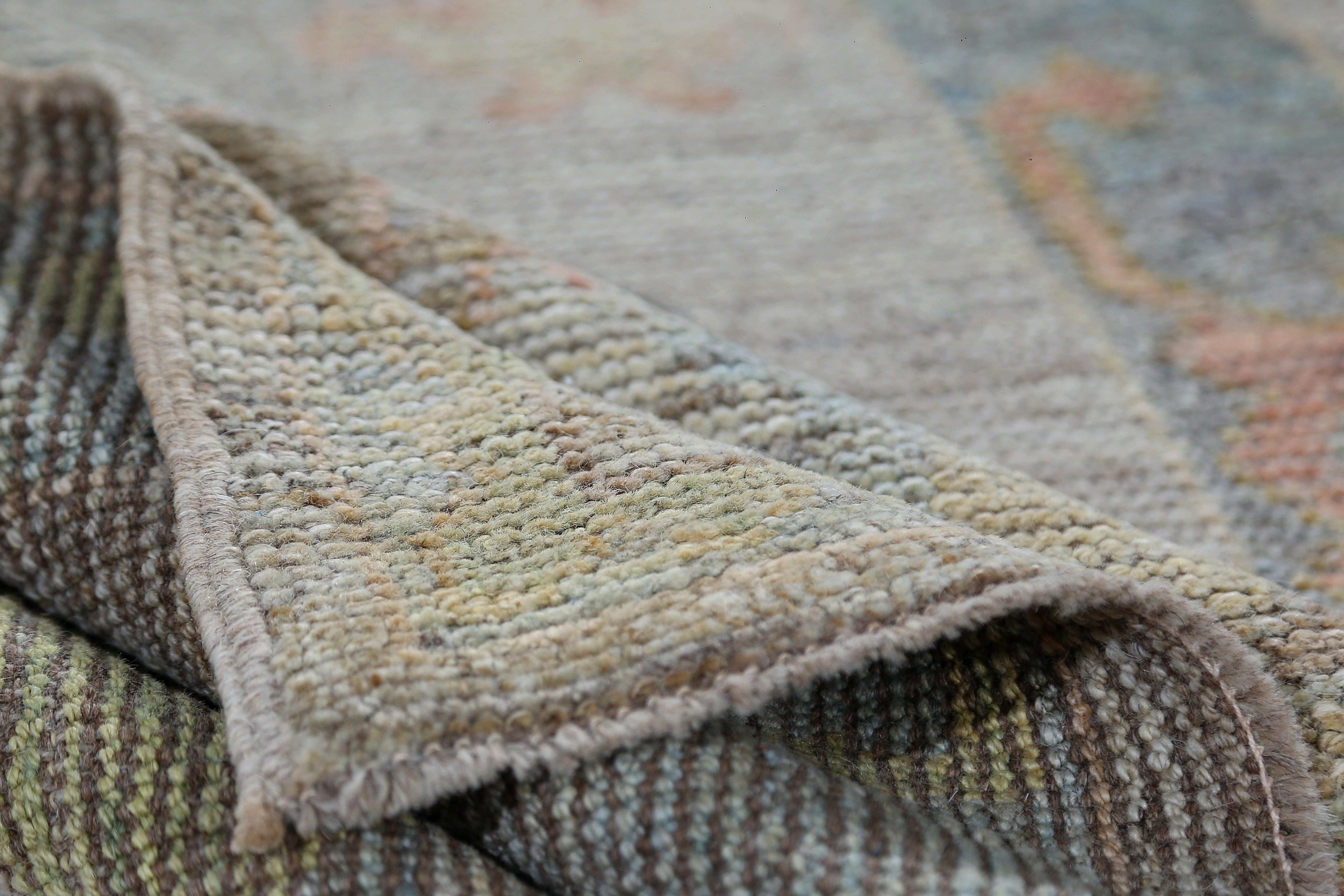 20ième siècle Tapis de course Afghanistan Oushak Circa 1990 - Laine Design/One - 95454 en vente