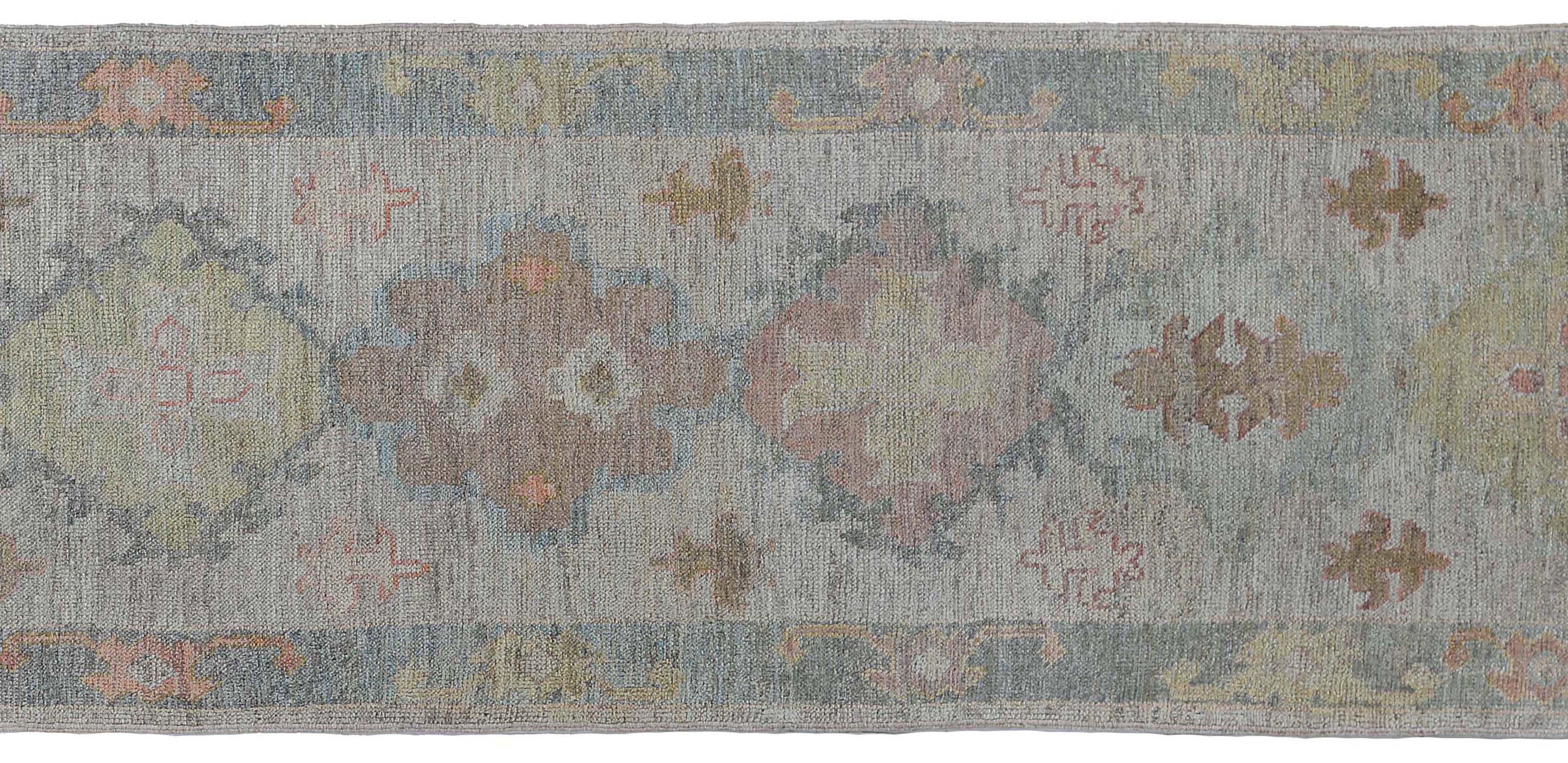 Tapis de course Afghanistan Oushak Circa 1990 - Laine Design/One - 95454 en vente 2