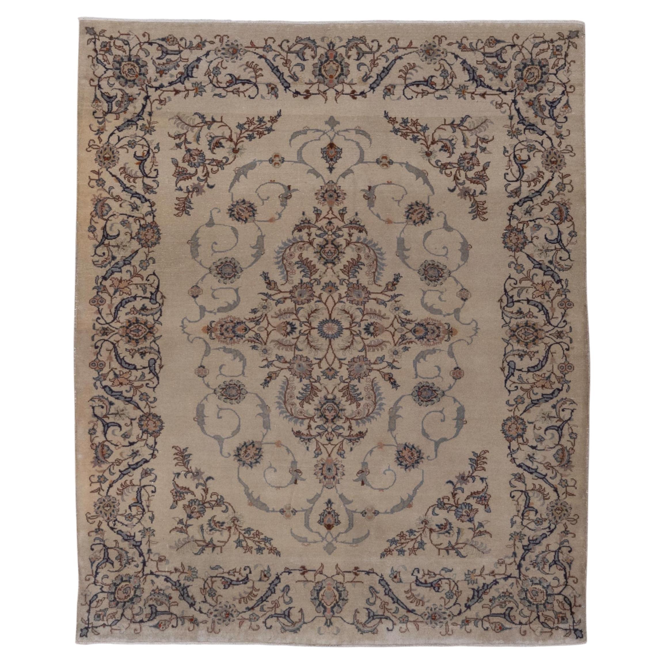 Turkish Sivas in Delicate Royal Crest Pattern with Ivory-Like Off White Field For Sale