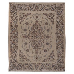 Turkish Sivas in Delicate Royal Crest Pattern with Ivory-Like Off White Field
