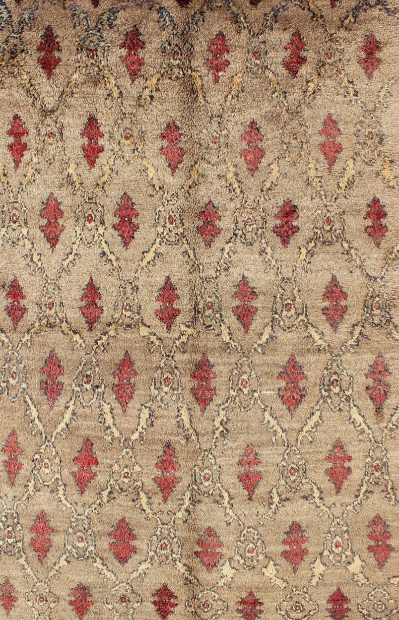 Turkish Mid Century Tulu Carpet in Sand Color Background For Sale