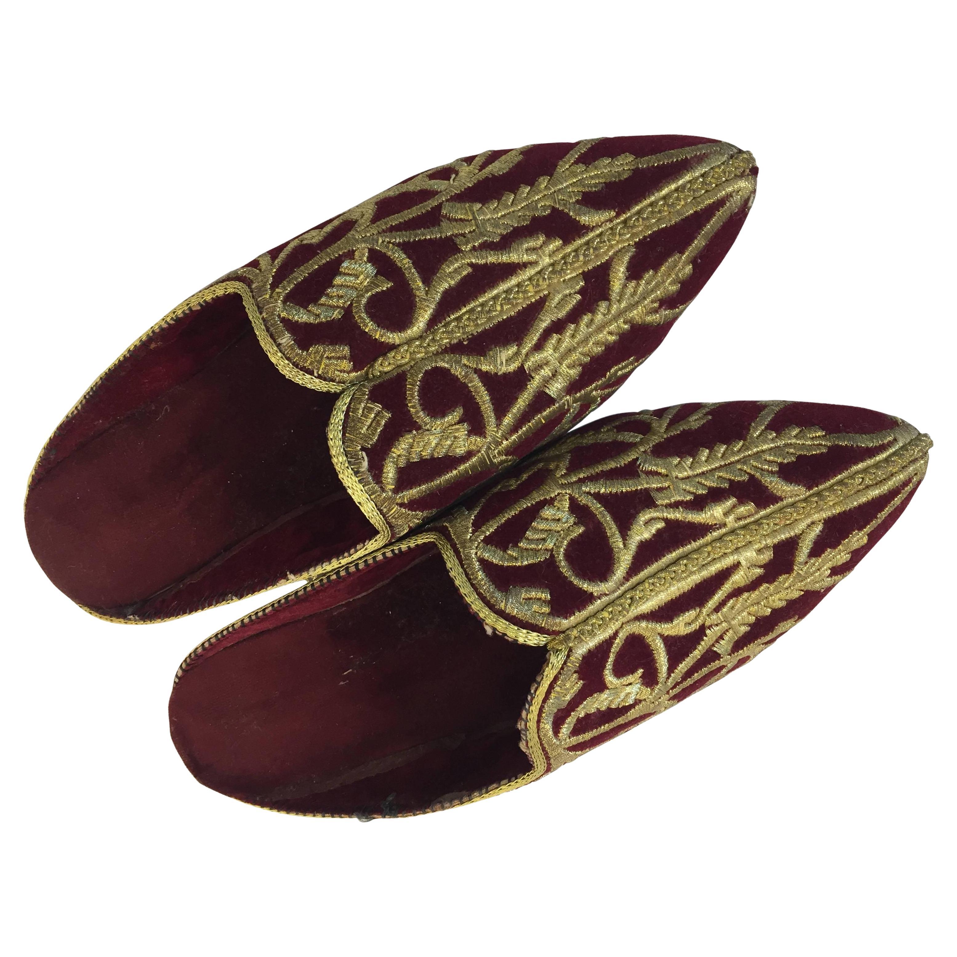 Moroccan Velvet Embroidered with Gold Metallic Thread Slippers Shoes