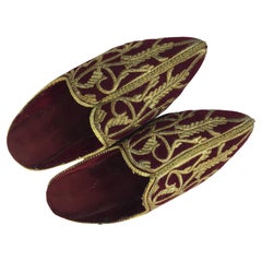 Vintage Moroccan Velvet Embroidered with Gold Metallic Thread Slippers Shoes
