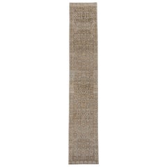 Türkischer Vintage-Teppich aus Anatolien 2'5" x 13'2" #6009