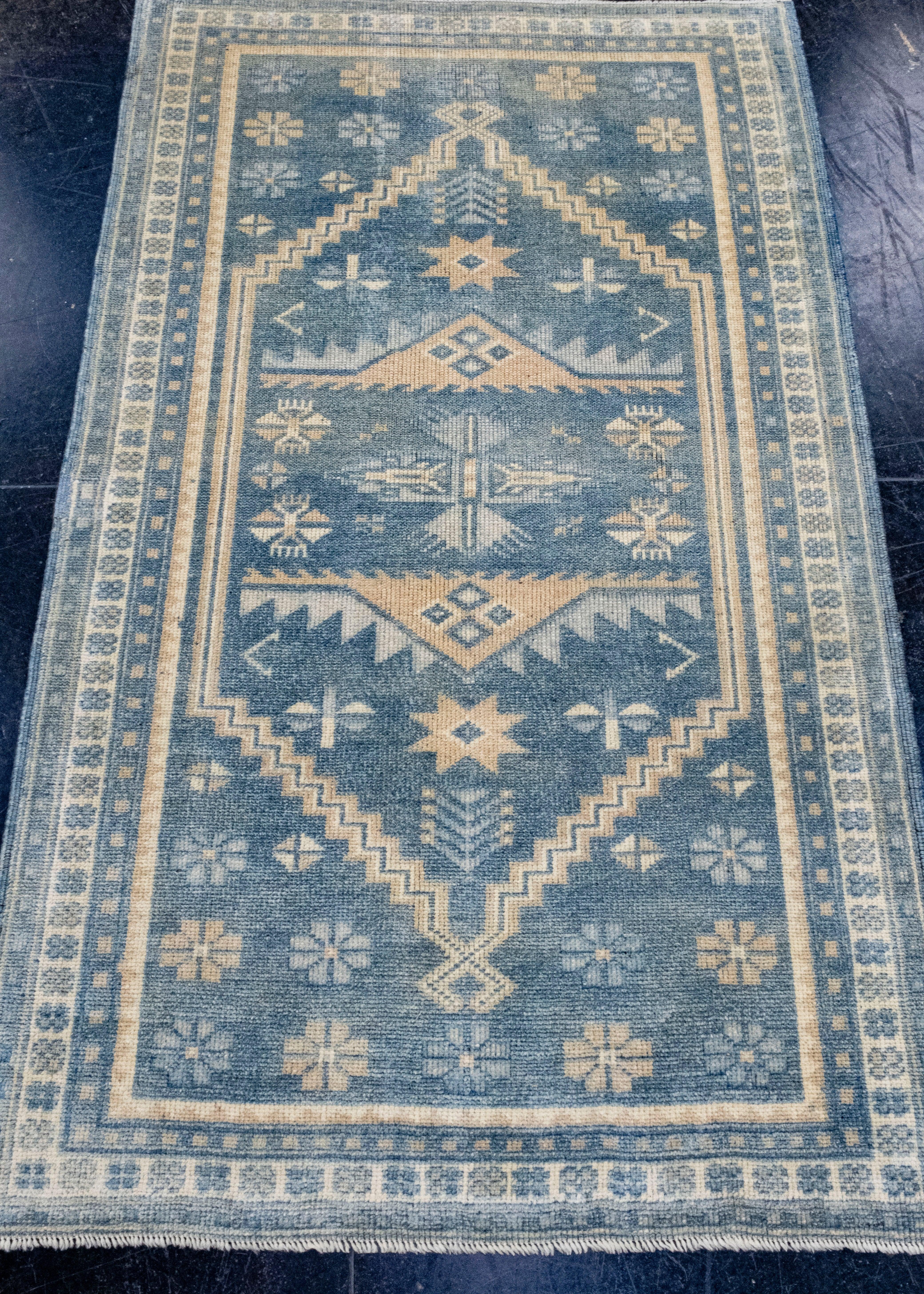 Turkish Vintage Anatolian Rug 2'6