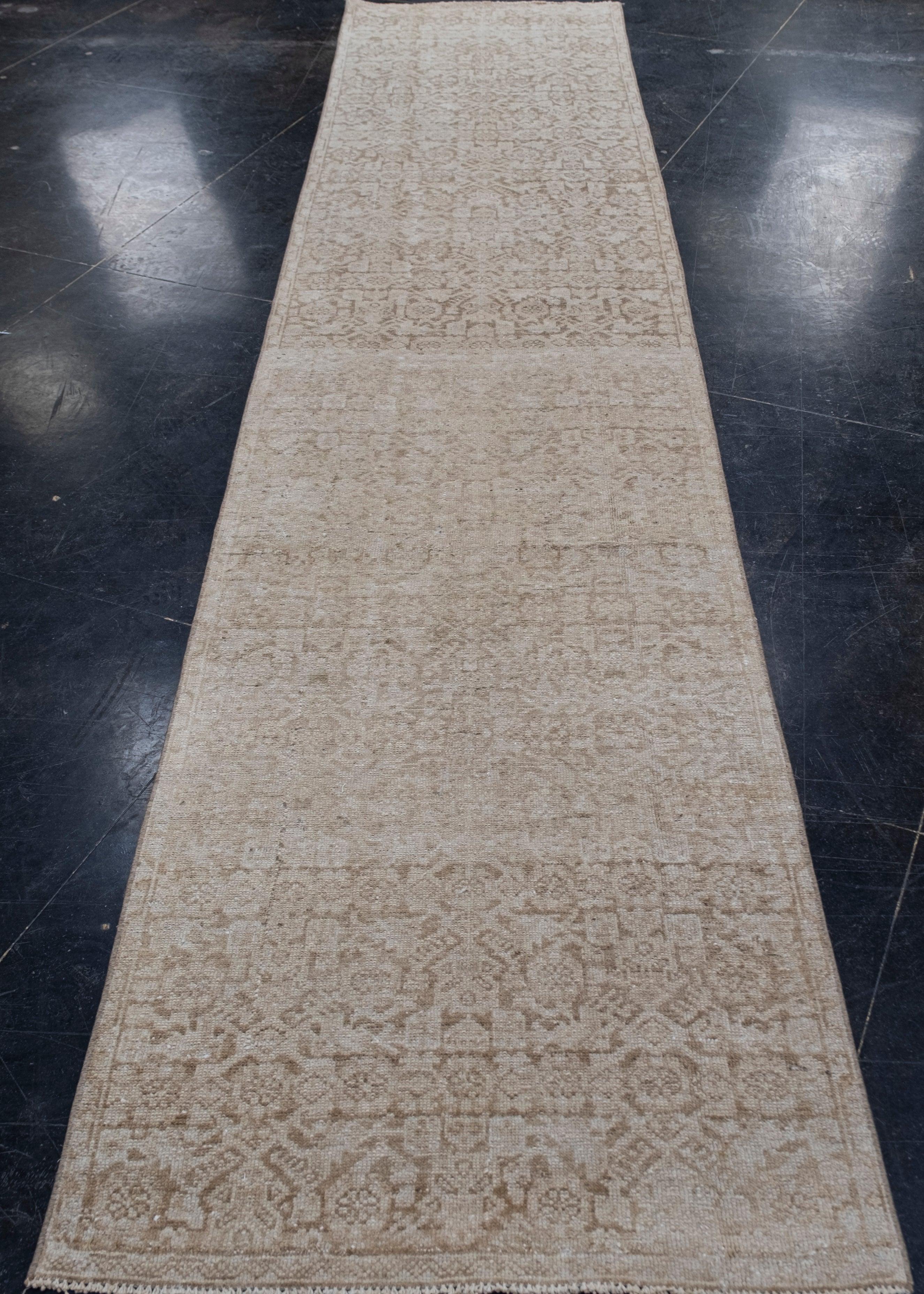 Turkish Vintage Anatolian Rug 2'8