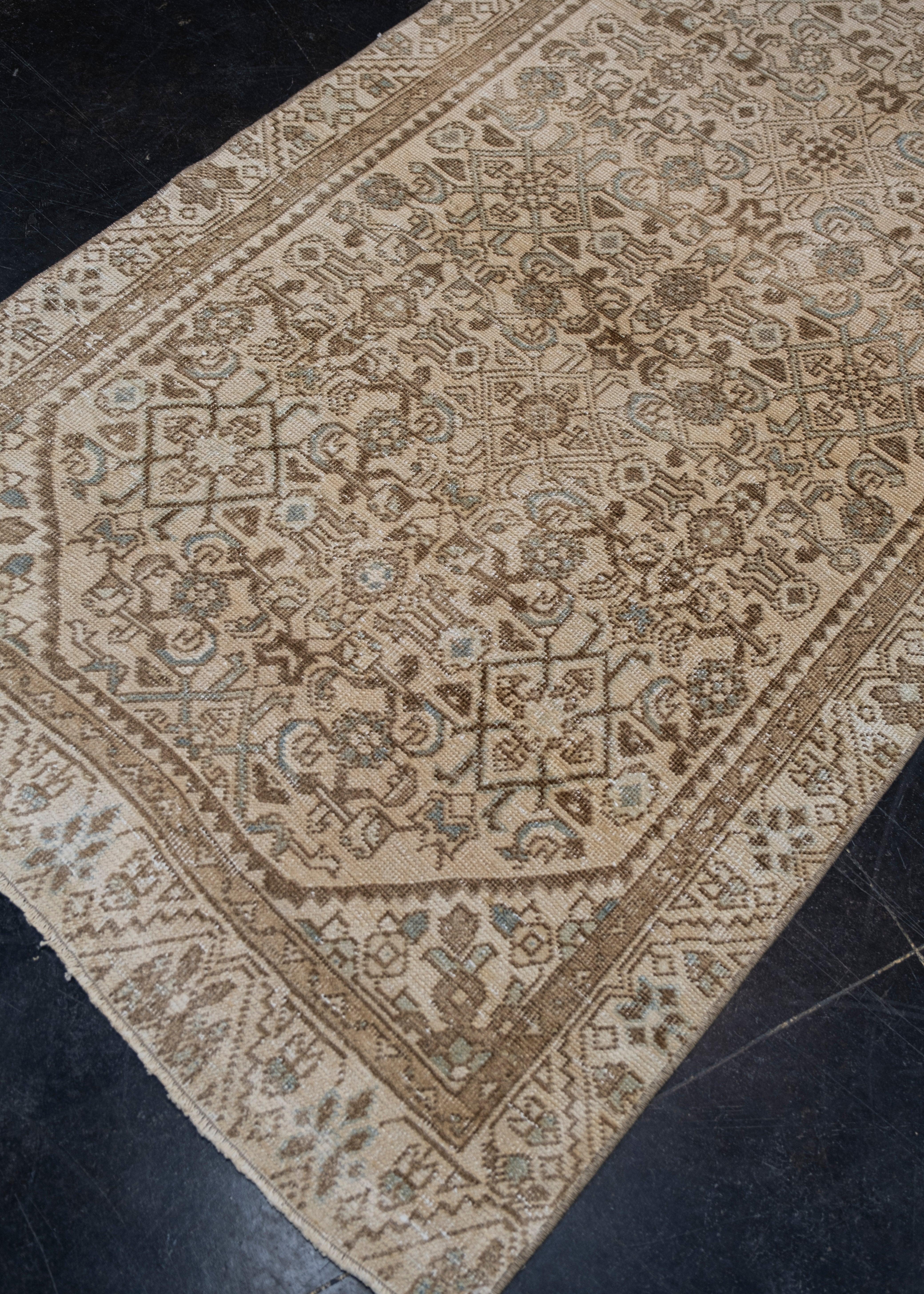 Türkischer Anatolischer Vintage-Teppich 3' x 11'7
