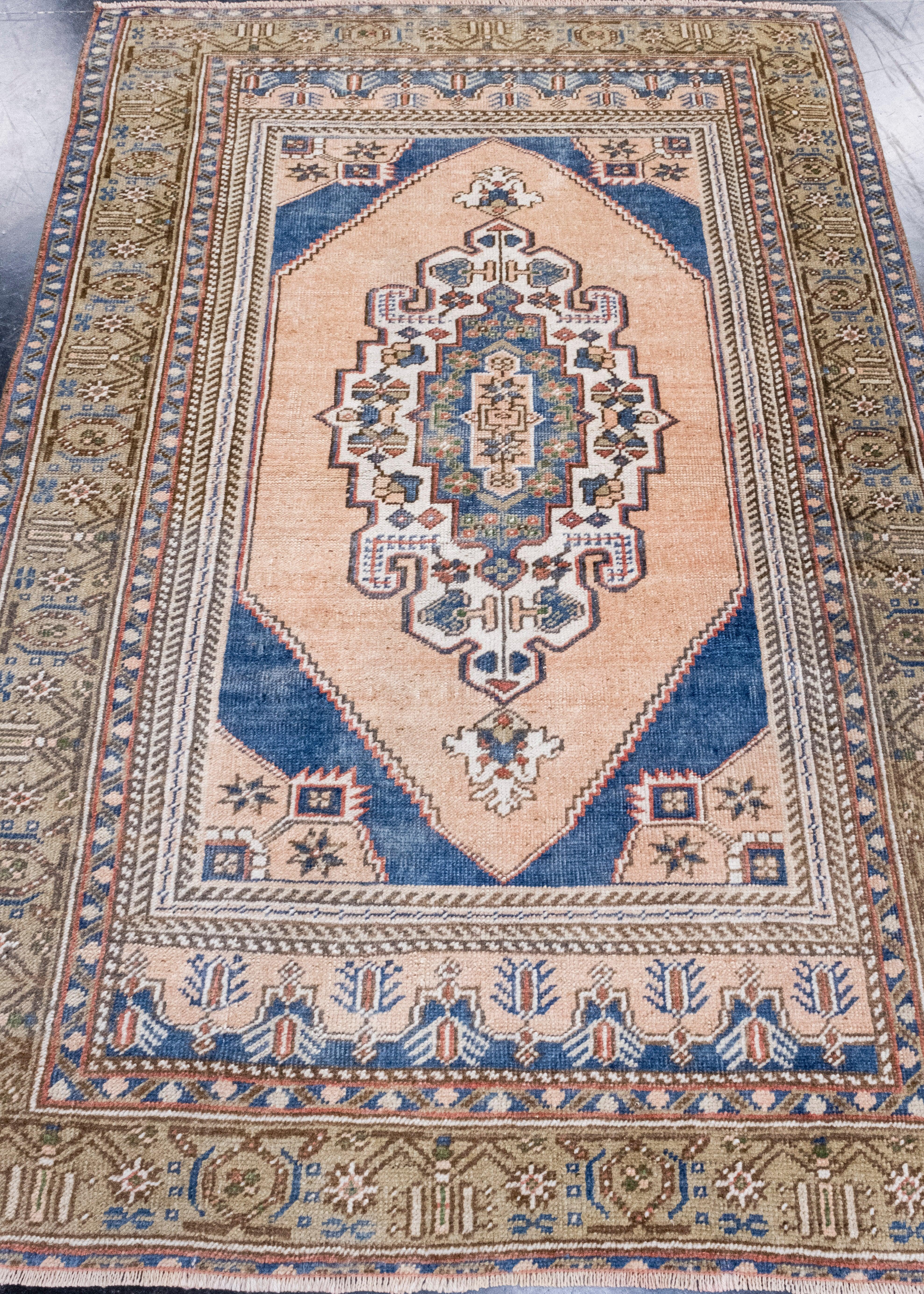 Turkish Vintage Anatolian Rug 3'10