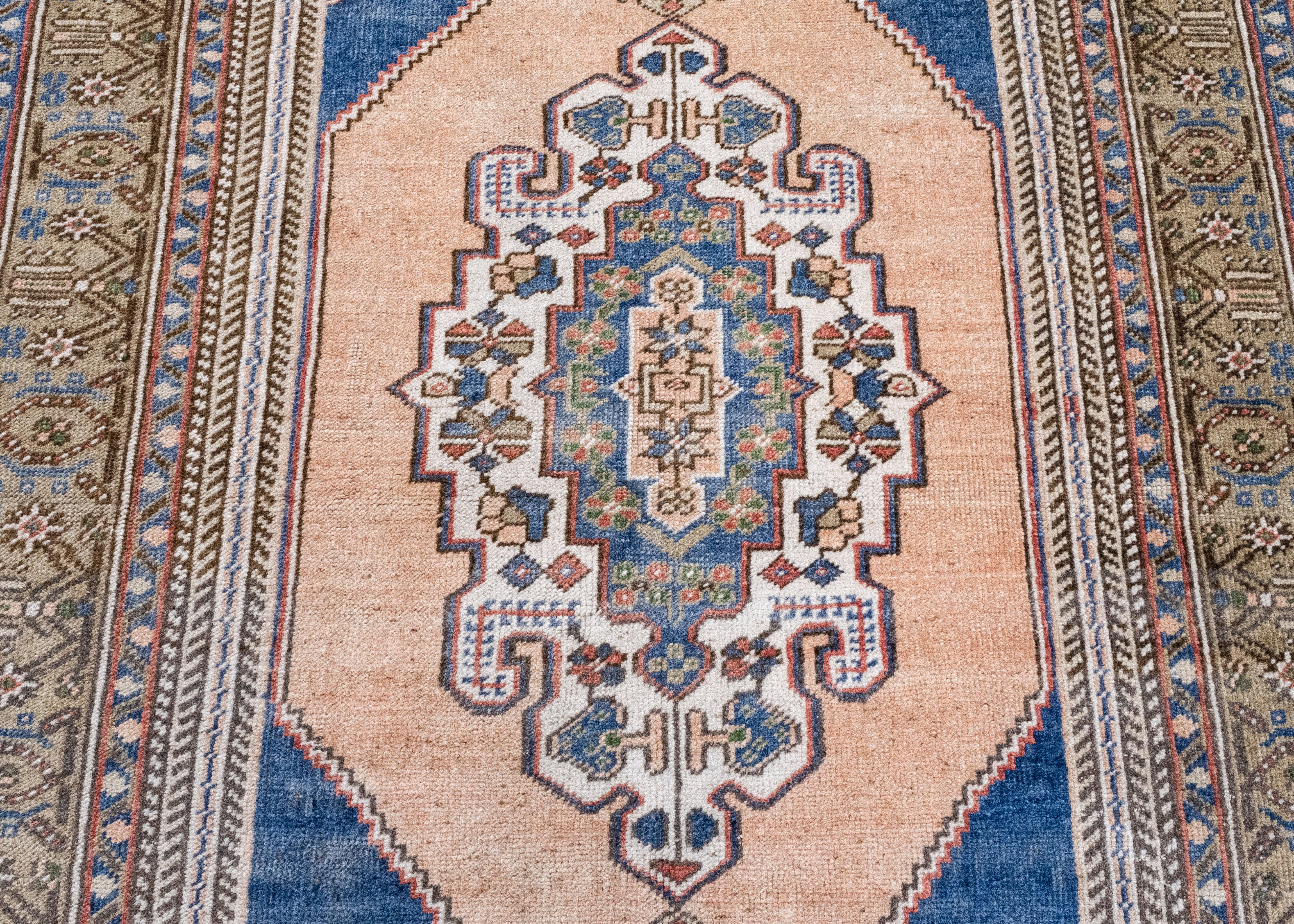 Türkischer Anatolischer Vintage-Teppich 3'10