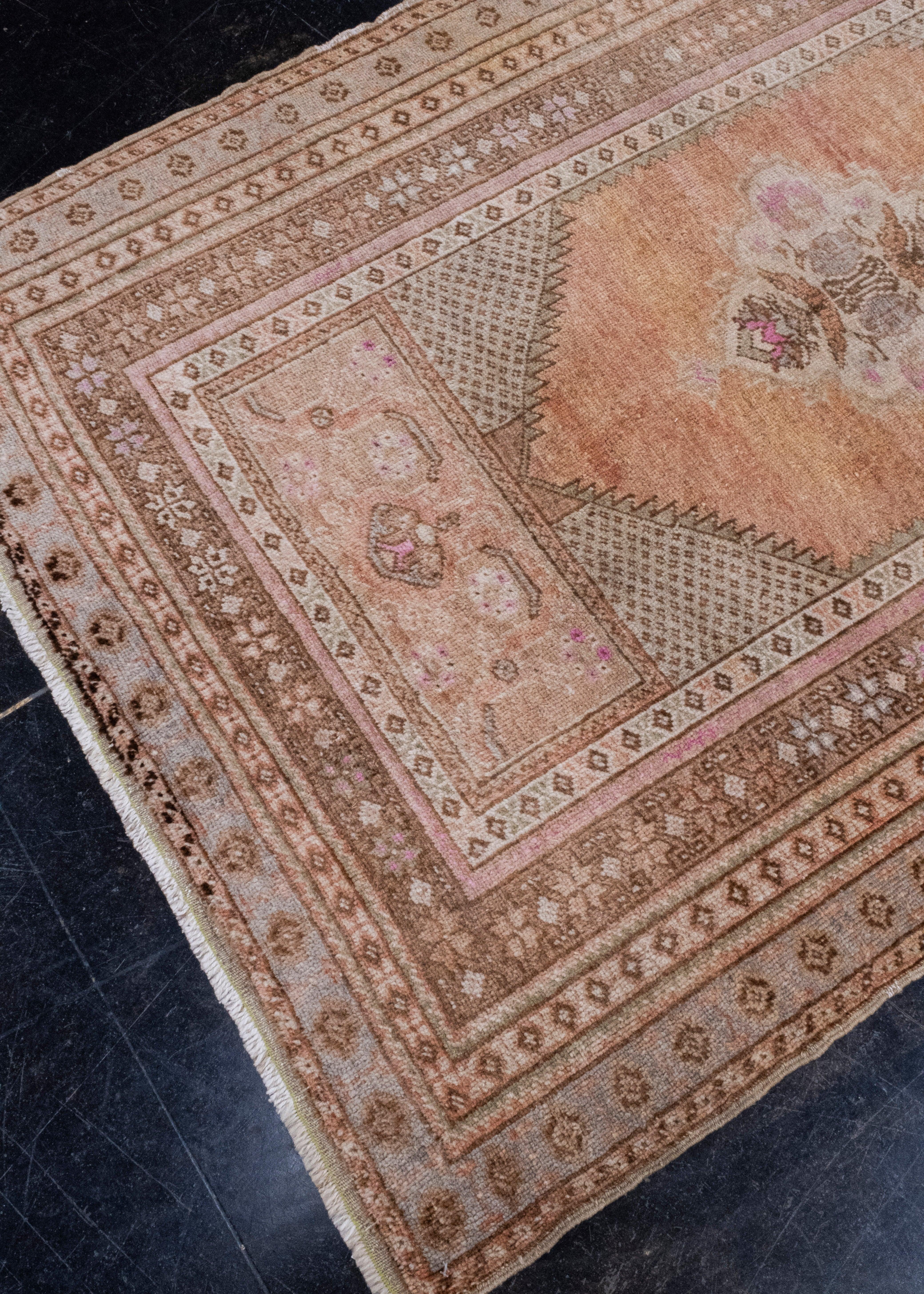 Türkischer Anatolischer Vintage-Teppich 3'4