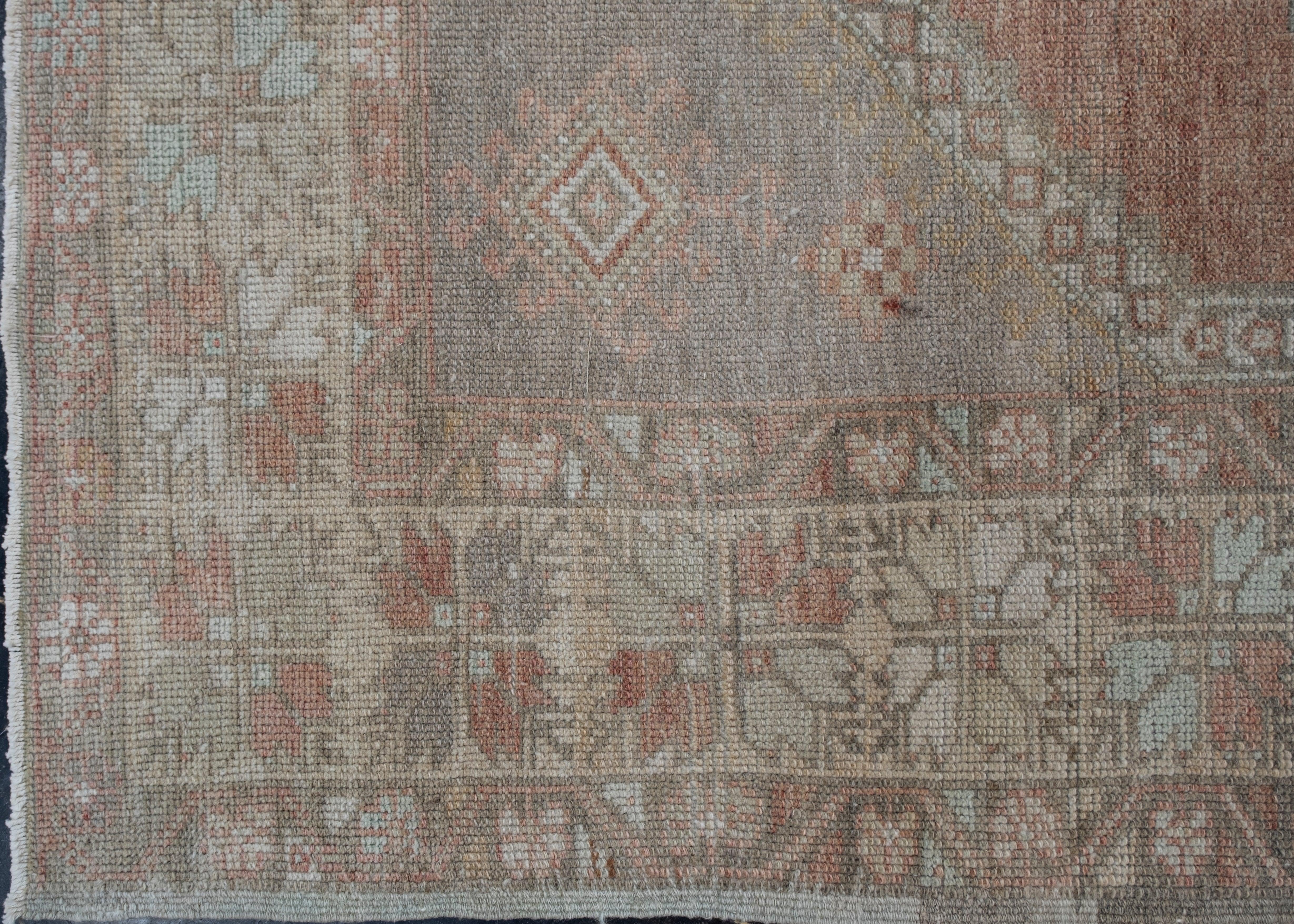 Türkischer Anatolischer Vintage-Teppich 4' x 7'3