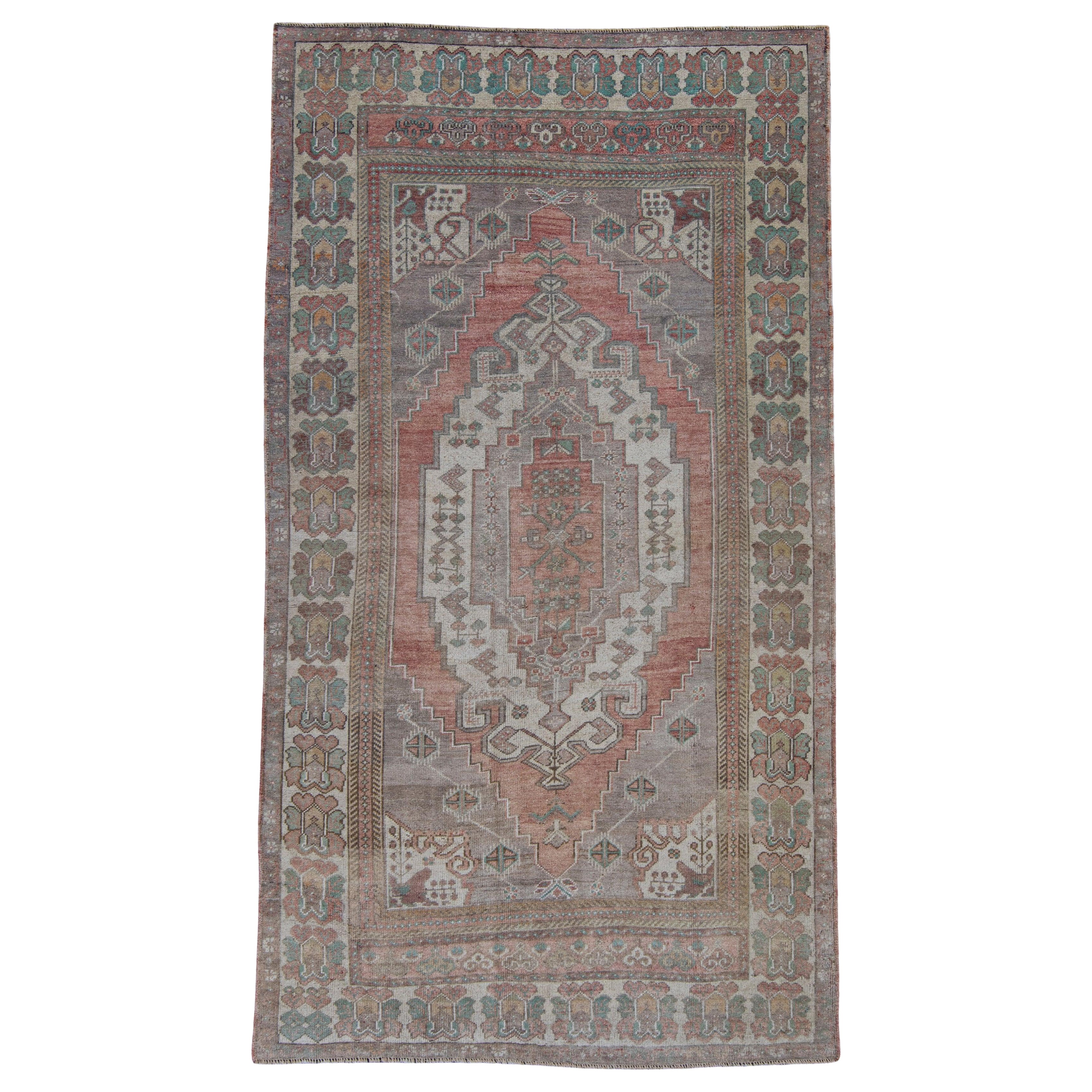 Türkischer Anatolischer Vintage-Teppich 4'7" x 8'3" #6025
