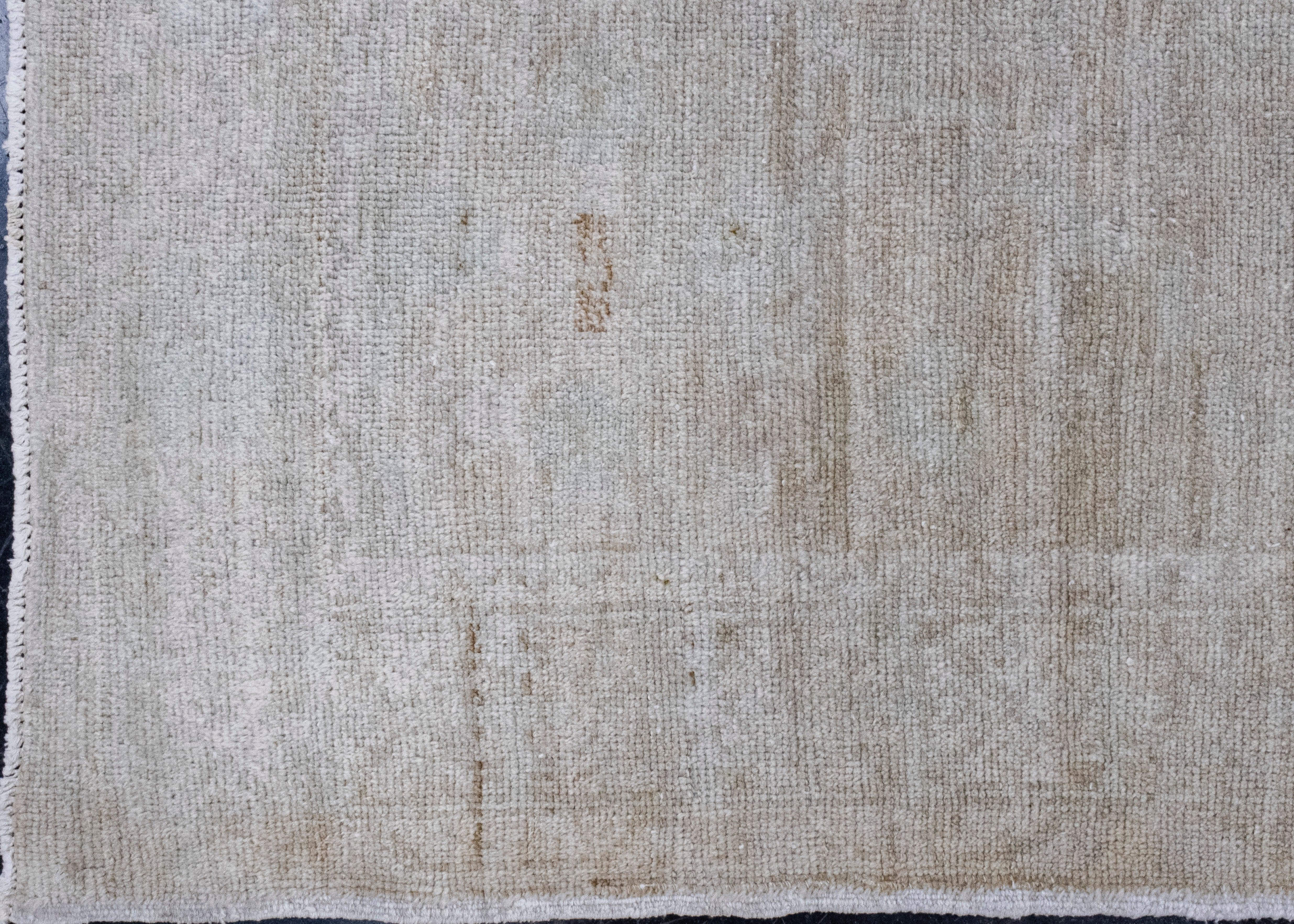 Hand-Knotted Turkish Vintage Anatolian Rug 4'8