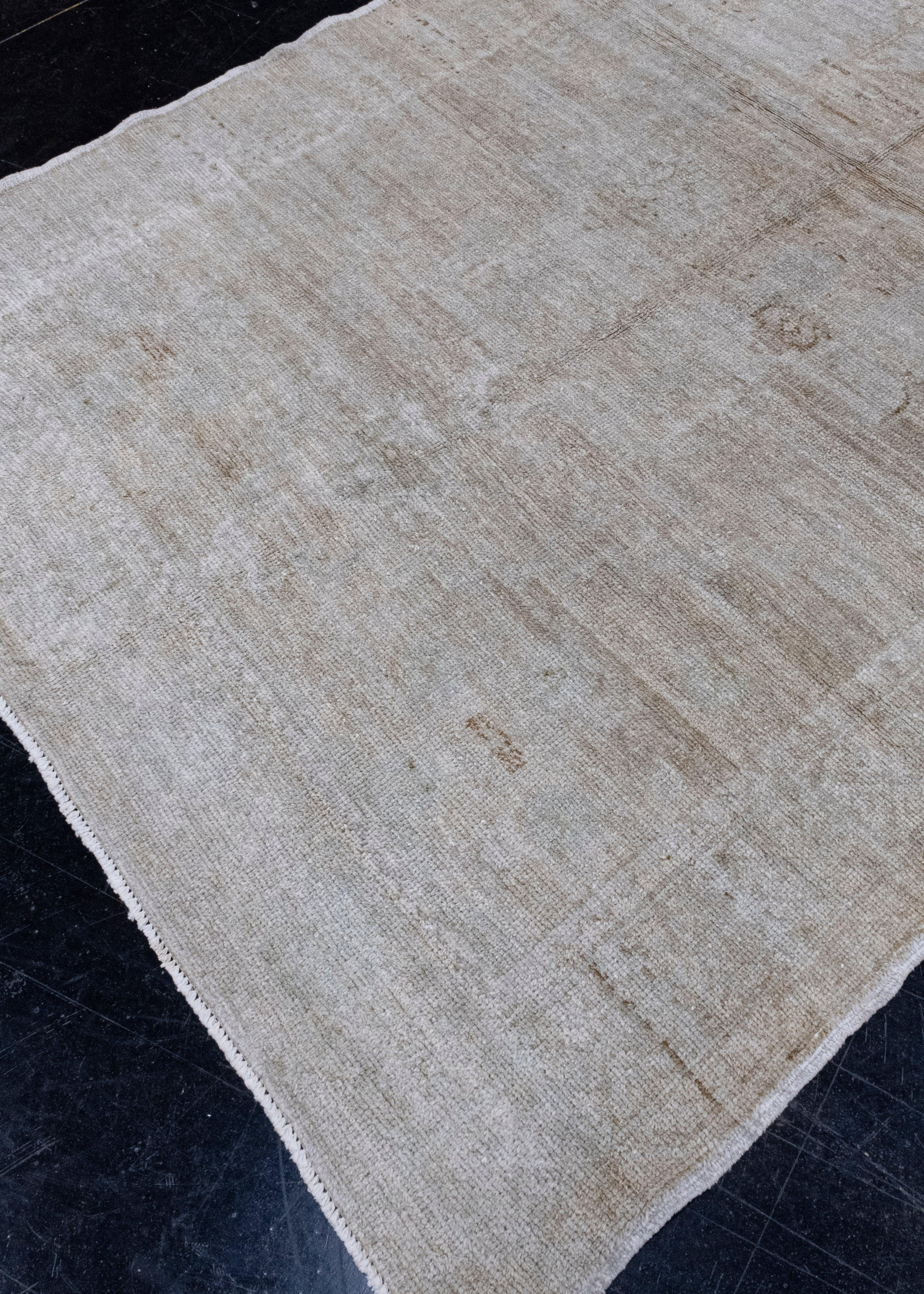Turkish Vintage Anatolian Rug 4'8