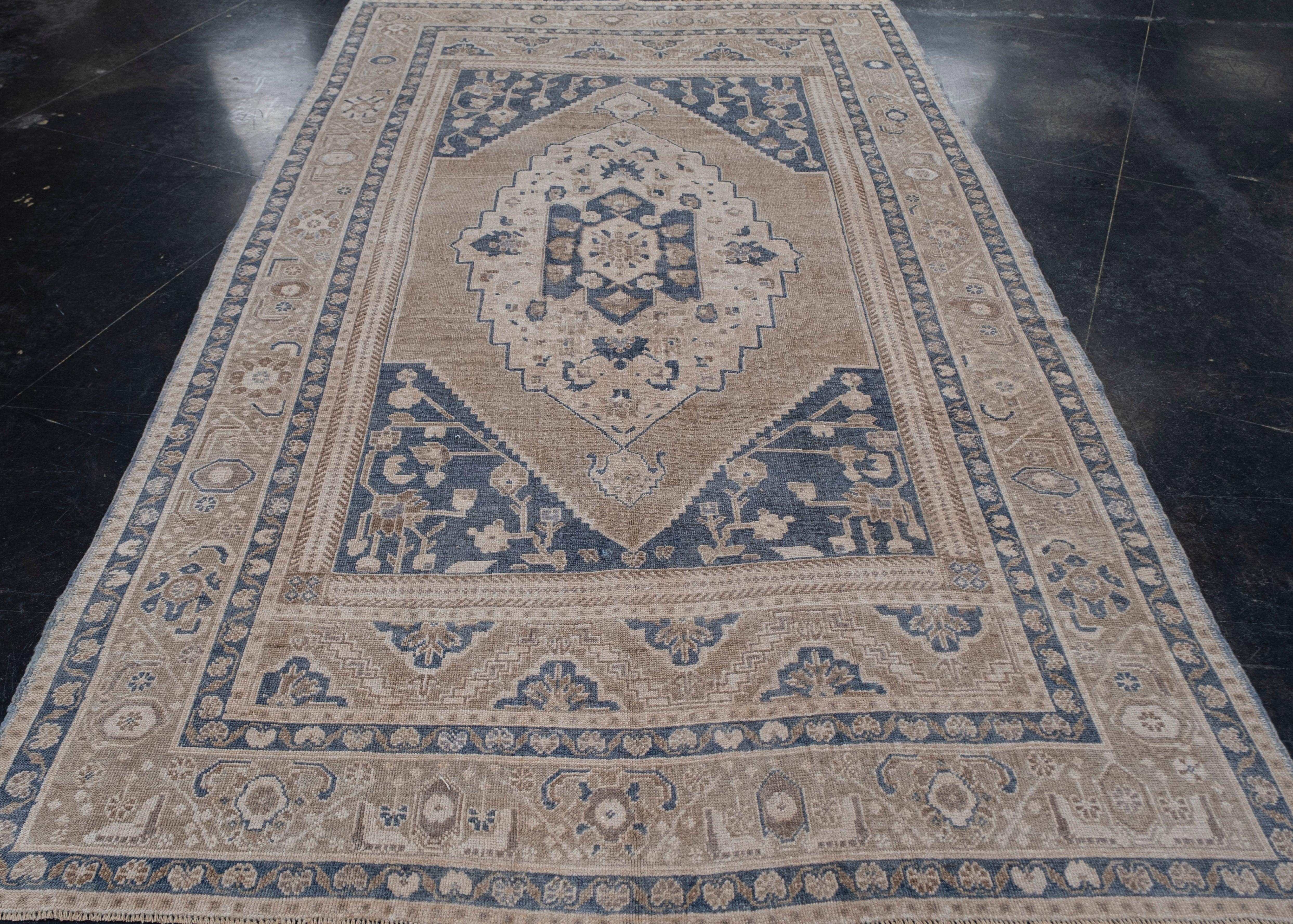 Turkish Vintage Anatolian Rug 5'11