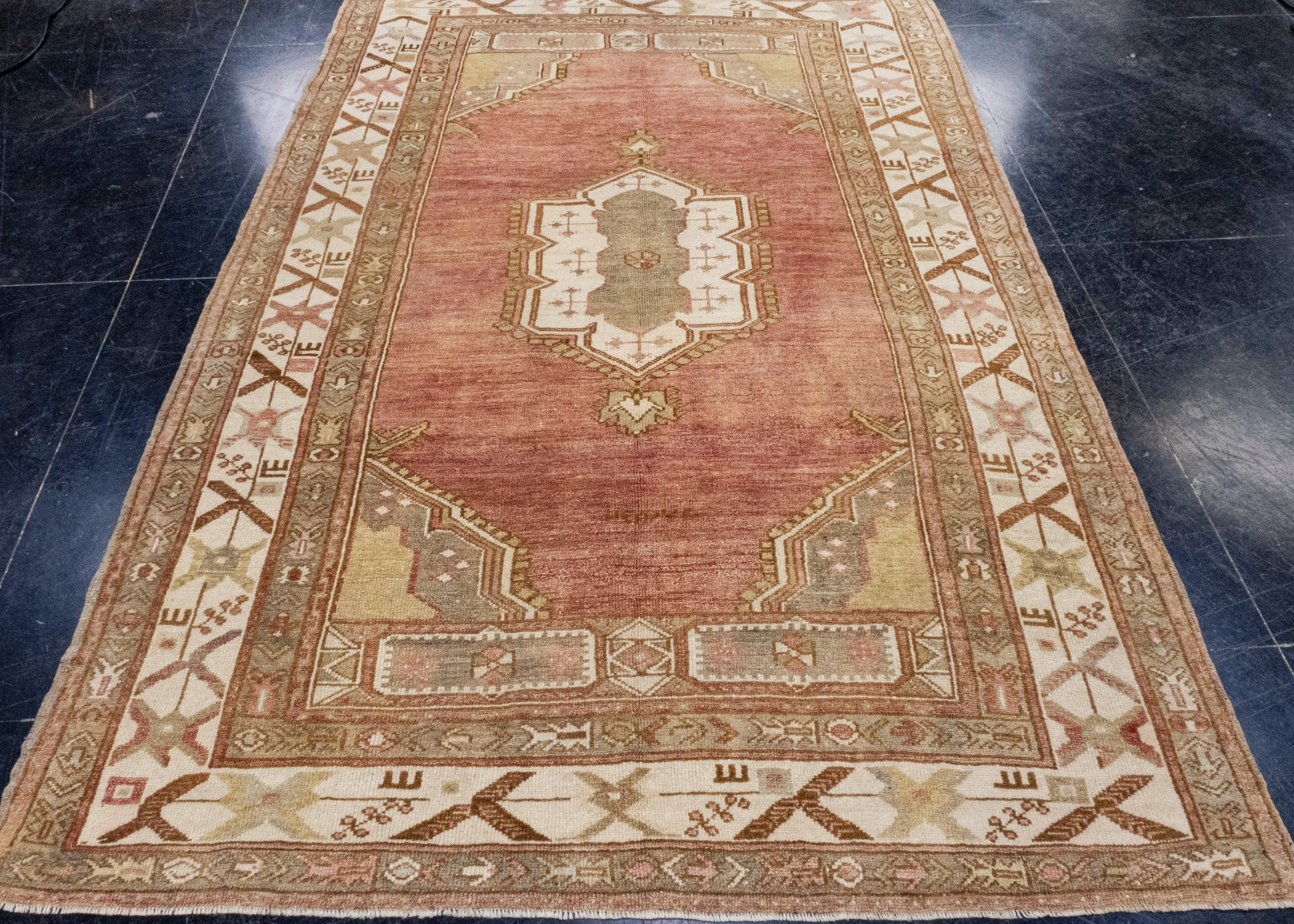 Turkish Vintage Anatolian Rug 5'3