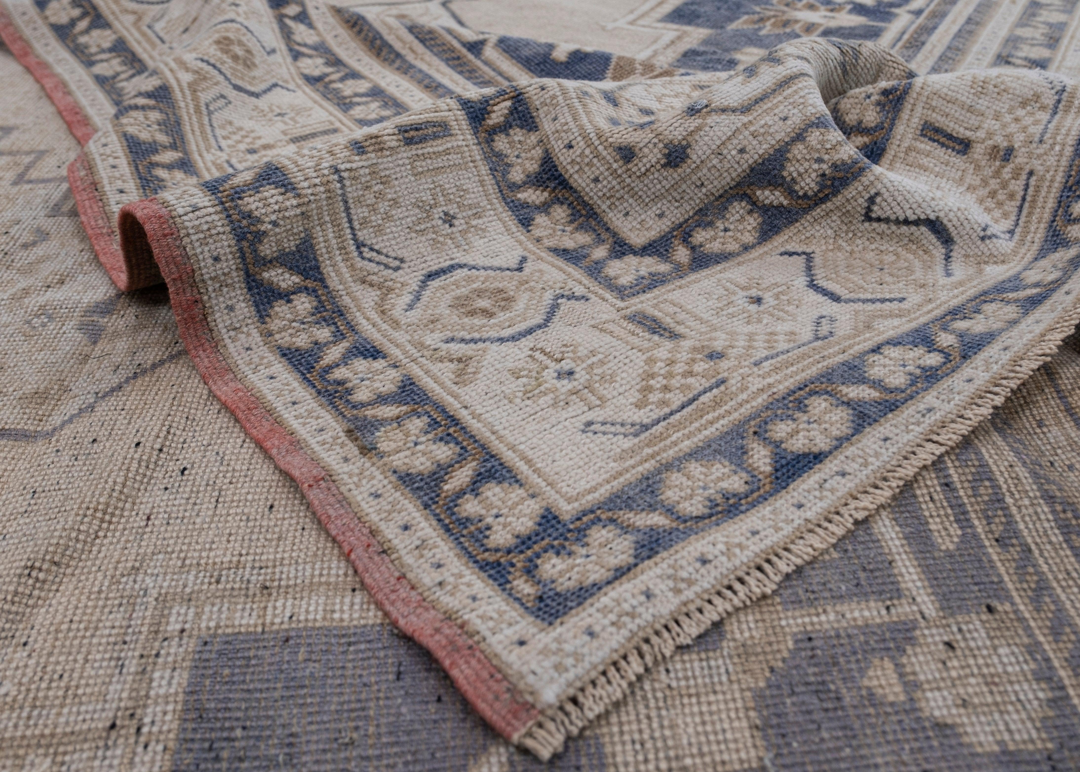 Turkish Vintage Anatolian Rug 5'6