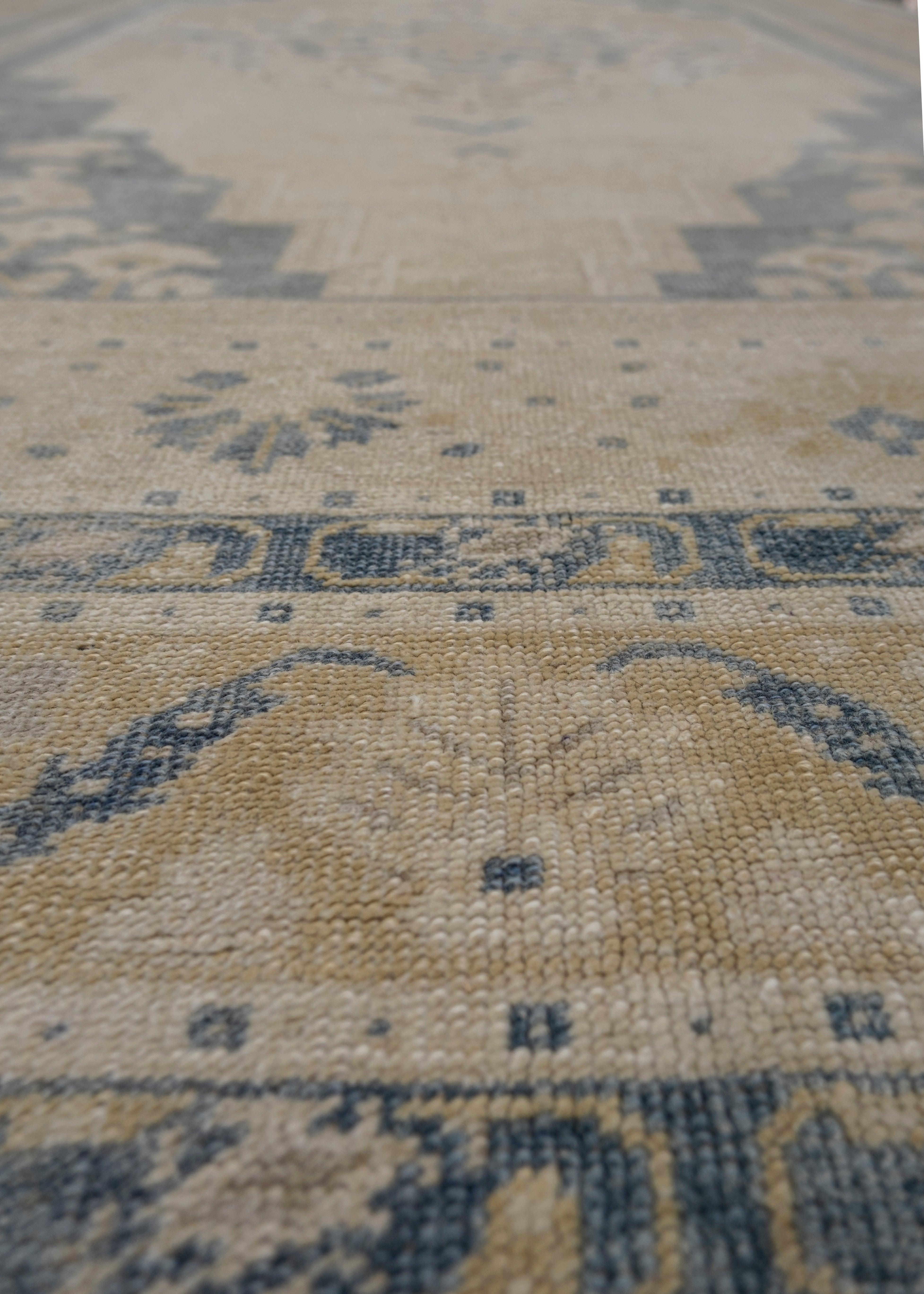 Türkischer Anatolischer Vintage-Teppich 6' x 10'3