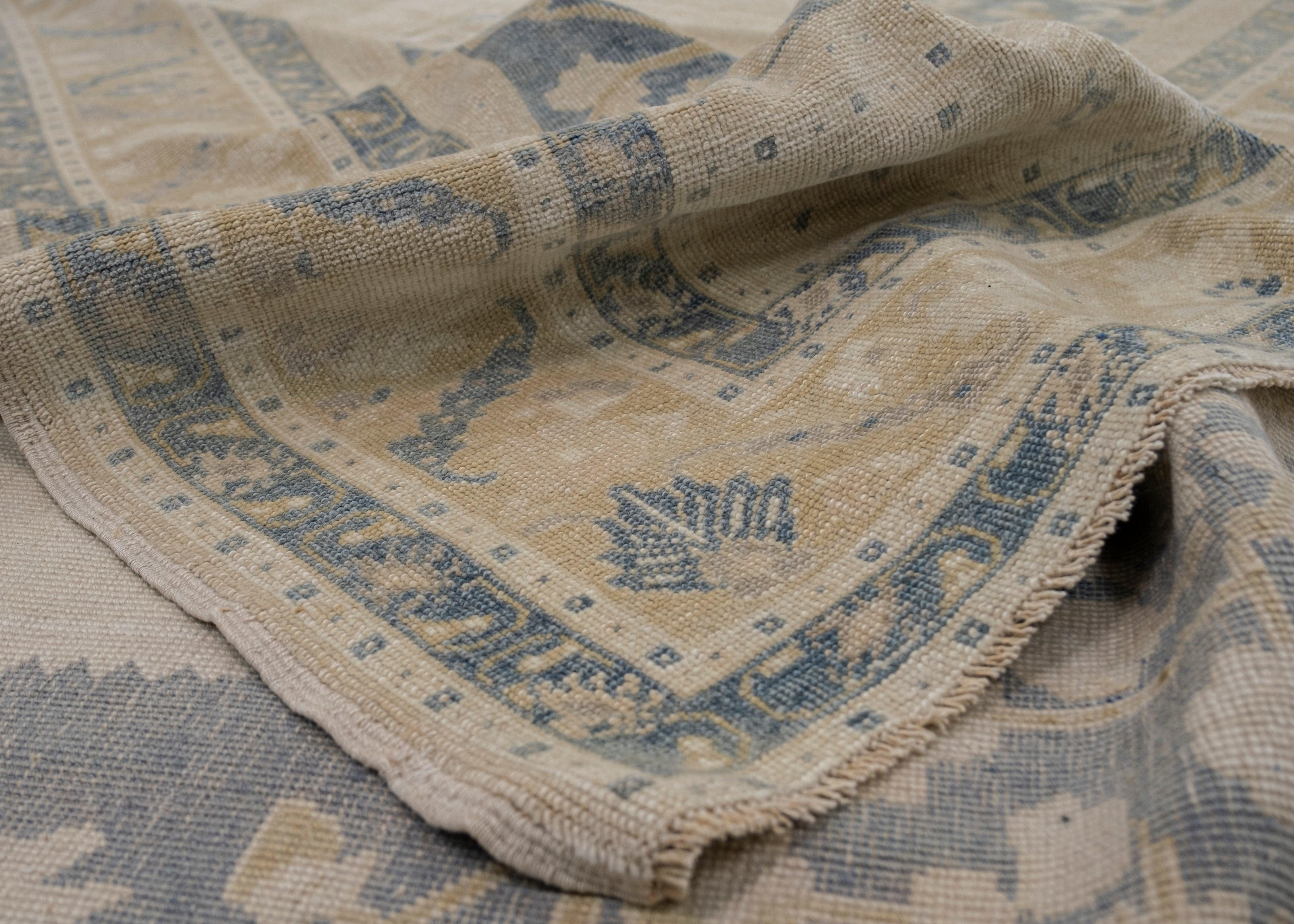 Türkischer Anatolischer Vintage-Teppich 6' x 10'3
