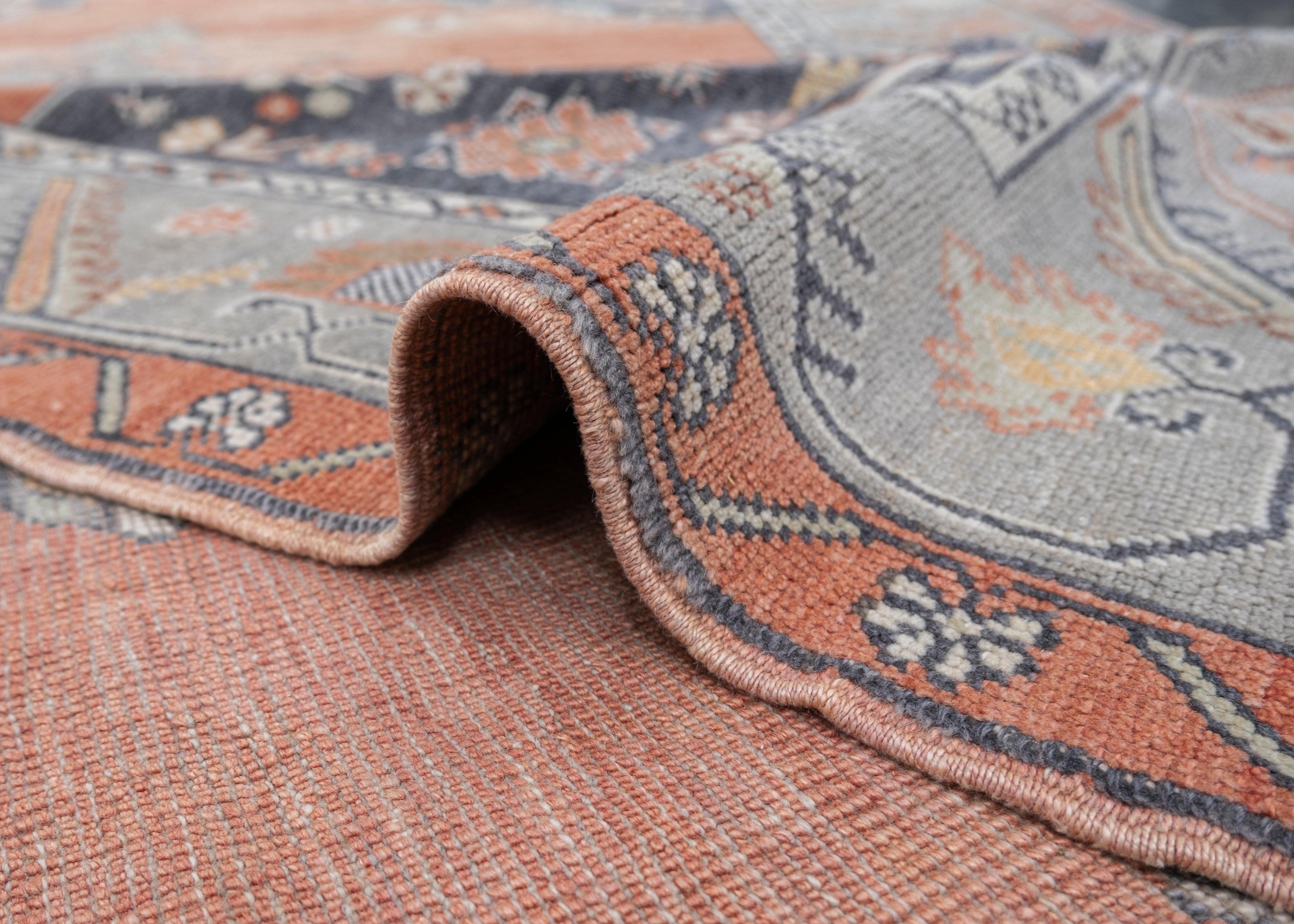 Noué à la main Tapis turc vintage d'Anatolie 6'2