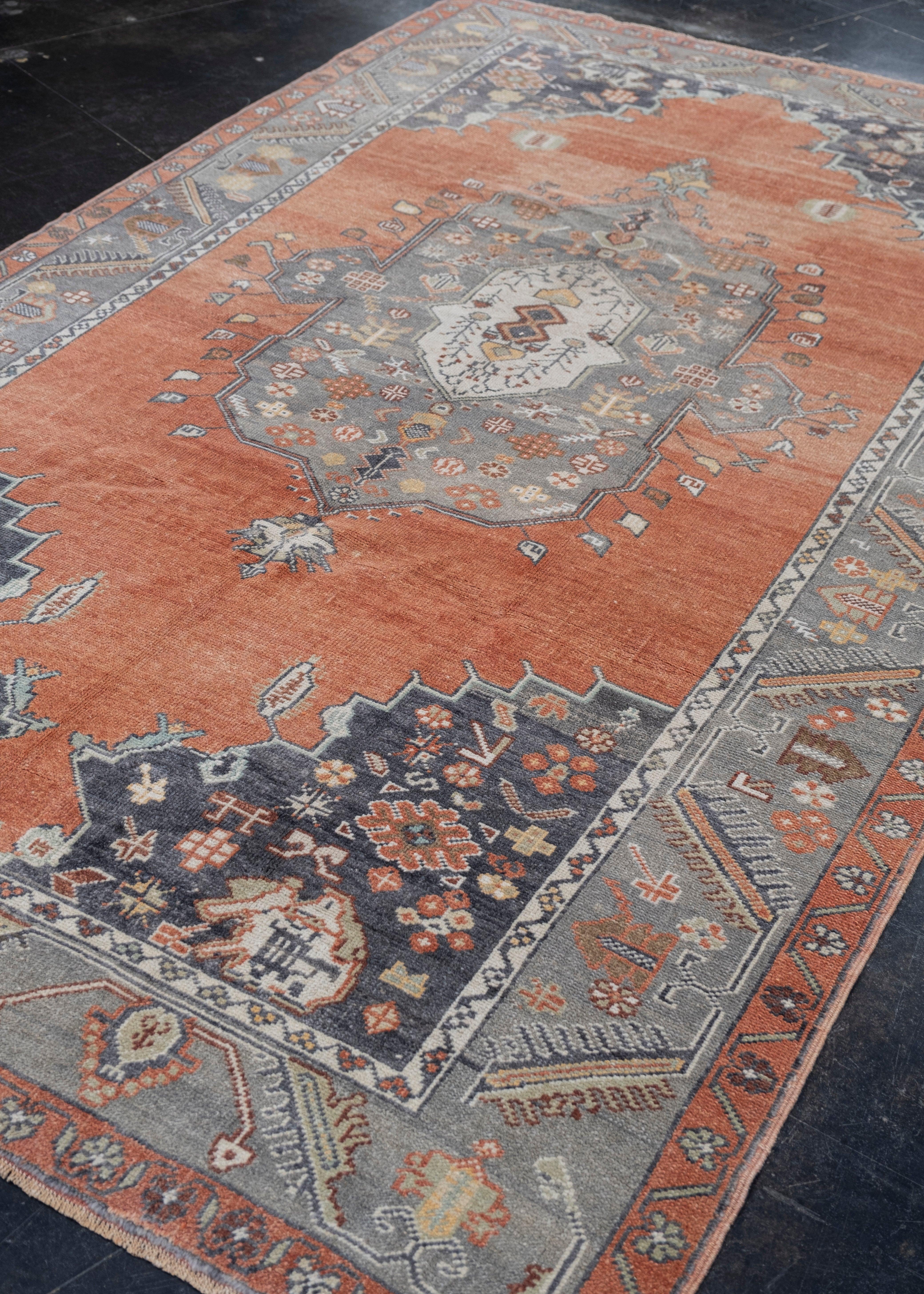 Tapis turc vintage d'Anatolie 6'2