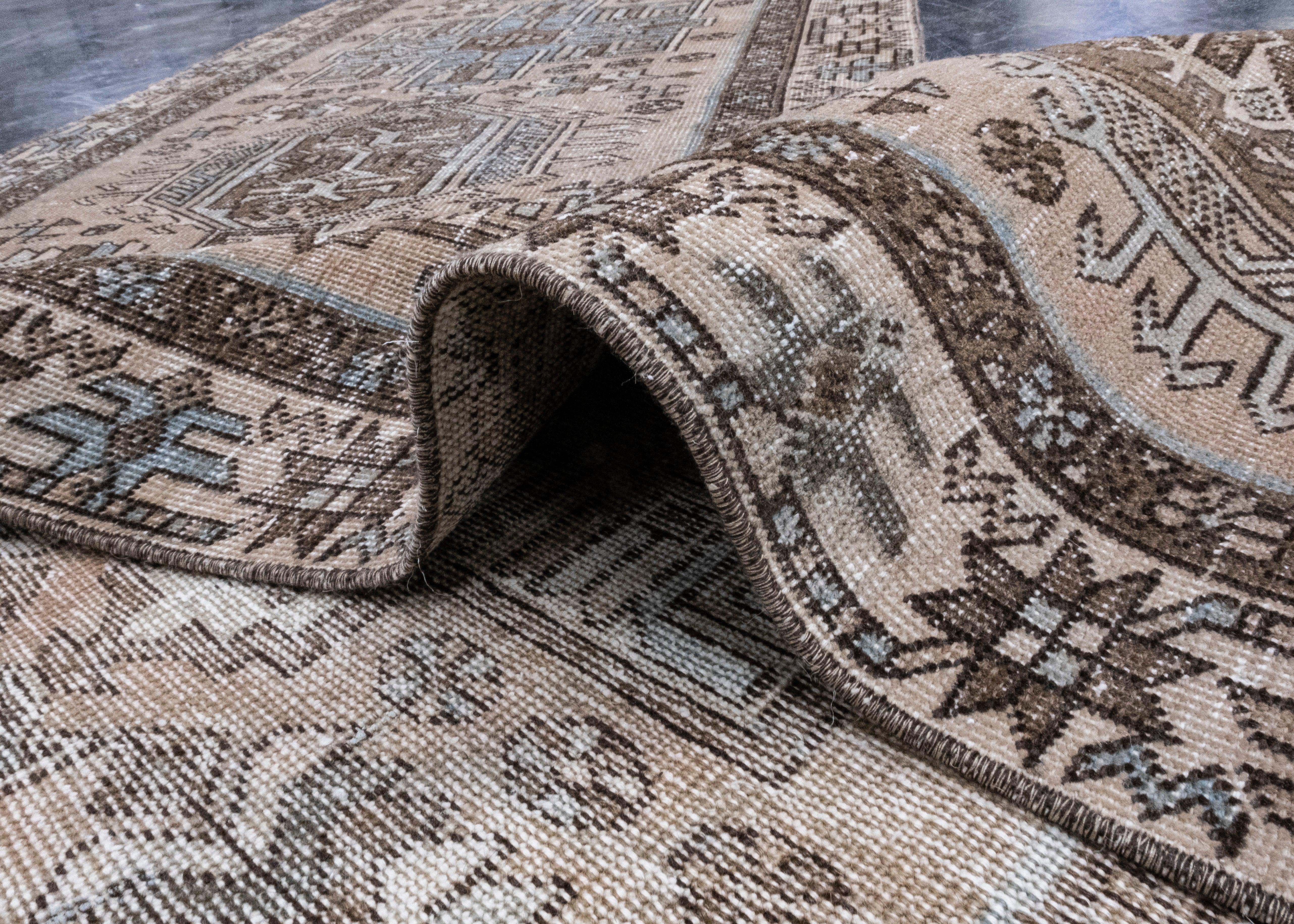 Tapis de couloir turc vintage d'Anatolie 2'10