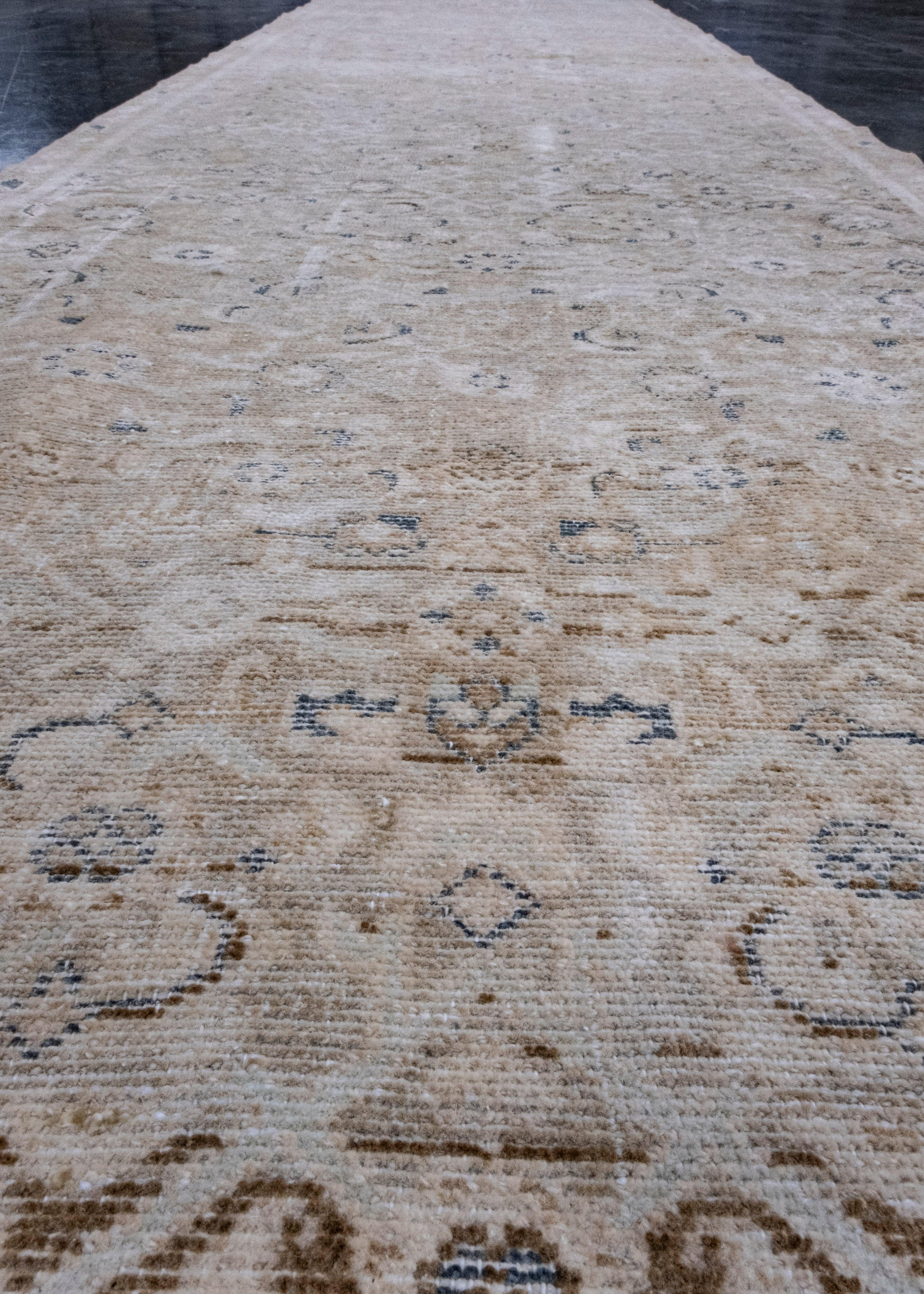 Türkischer Anatolischer Vintage-Läufer im Anatolischen Stil 2'11