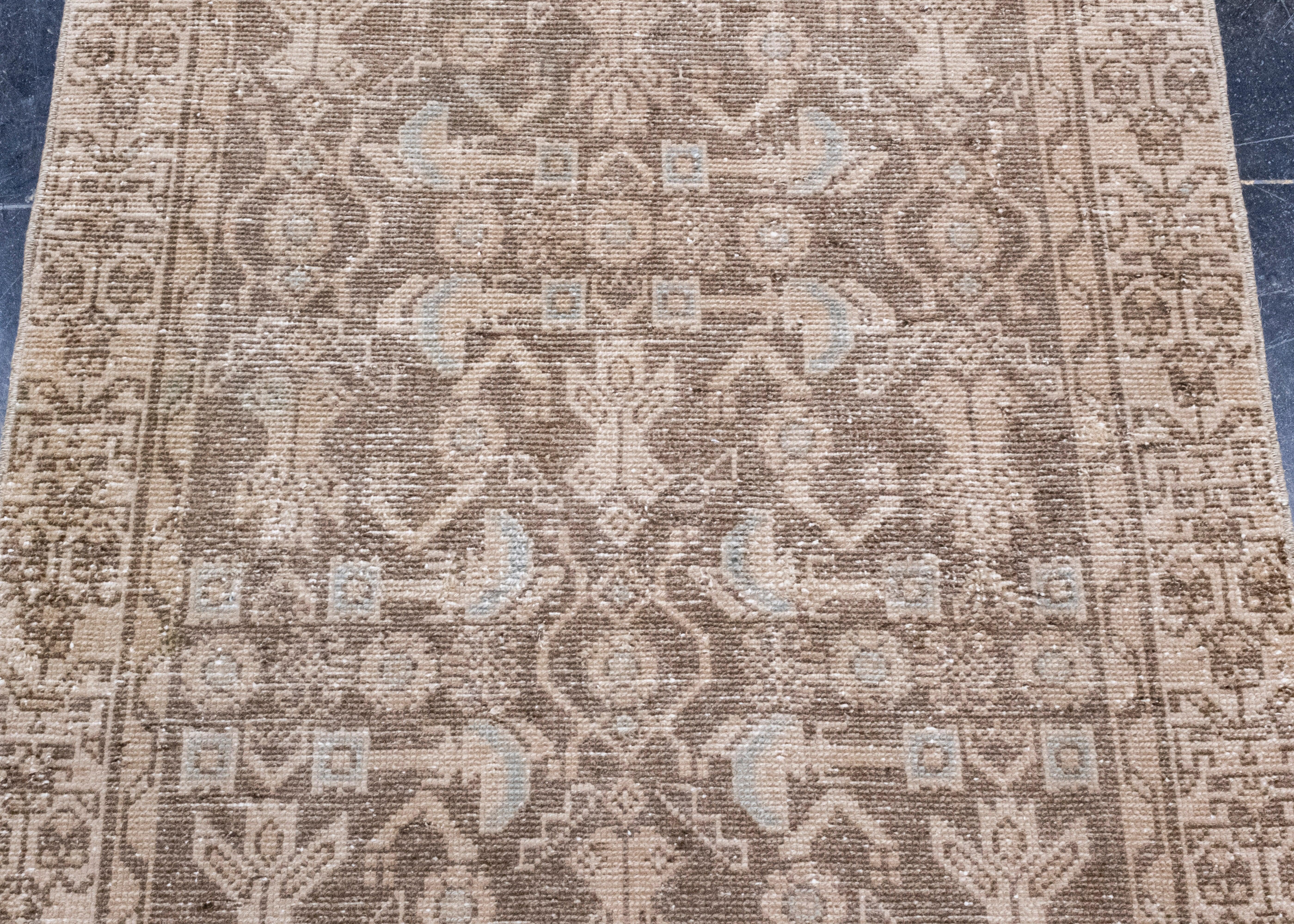 Türkischer Anatolischer Vintage-Läufer im Anatolischen Stil 2'8