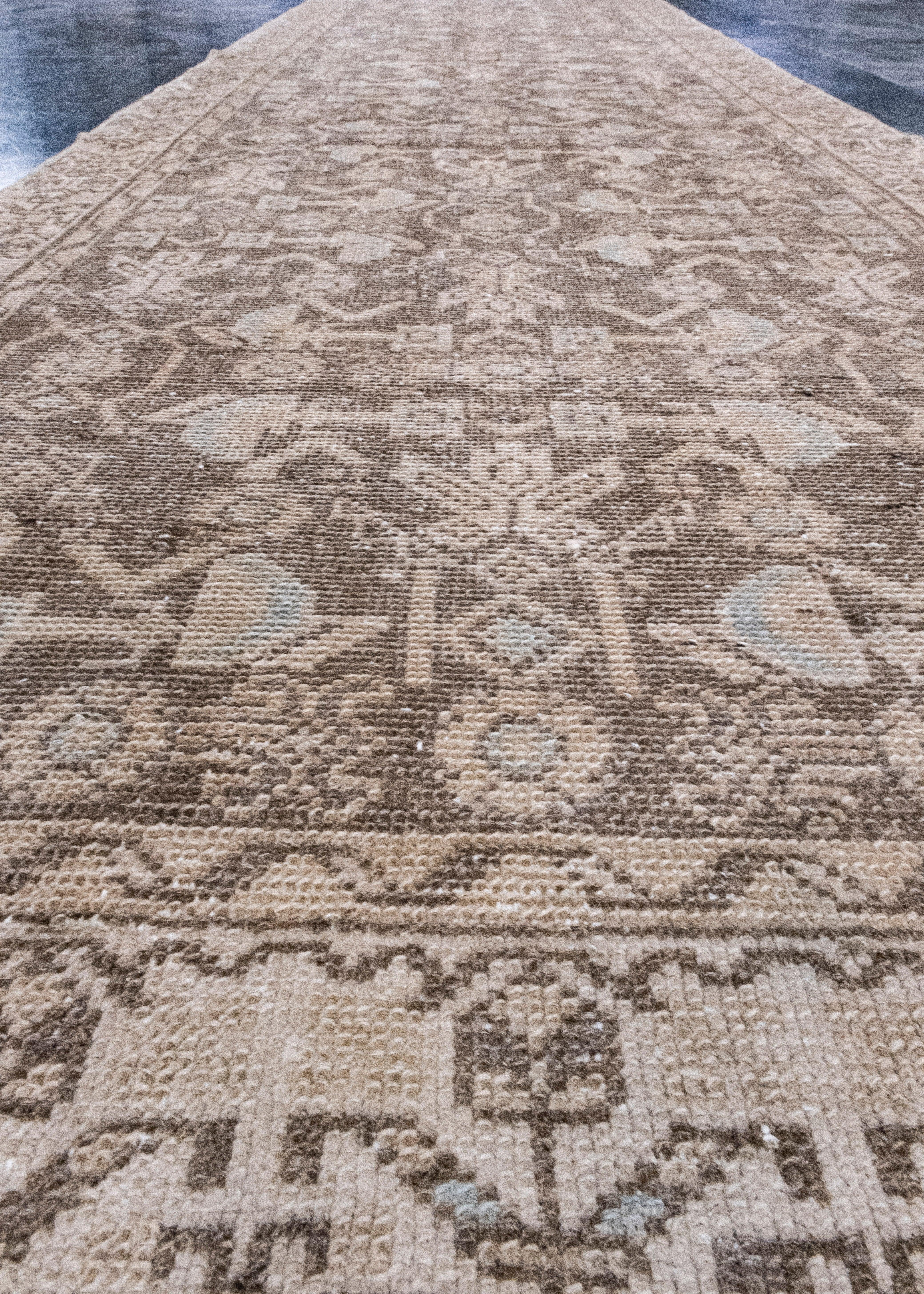 Türkischer Anatolischer Vintage-Läufer im Anatolischen Stil 2'8