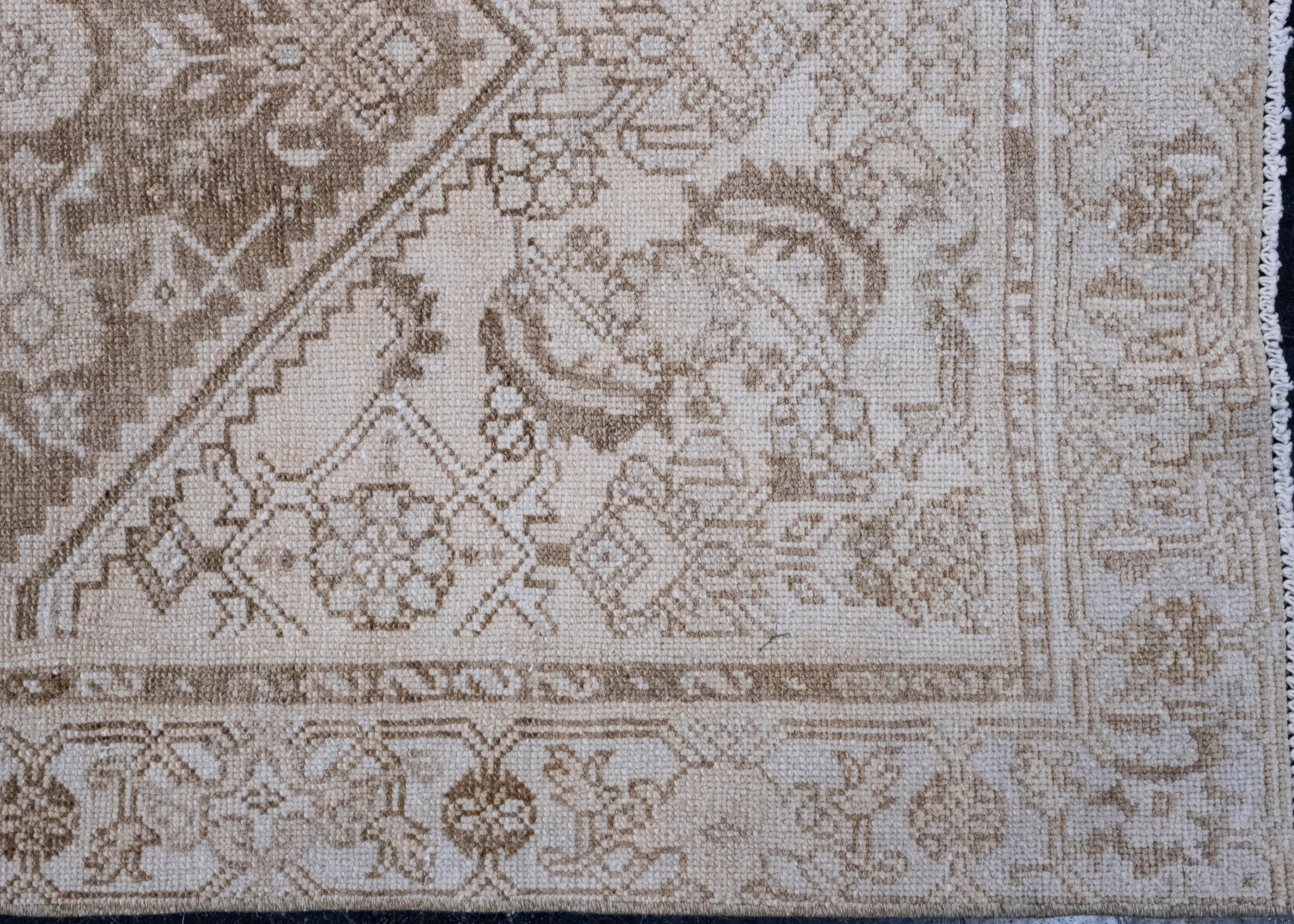 Türkischer Anatolischer Vintage-Läufer im Anatolischen Stil 3' x 13'2